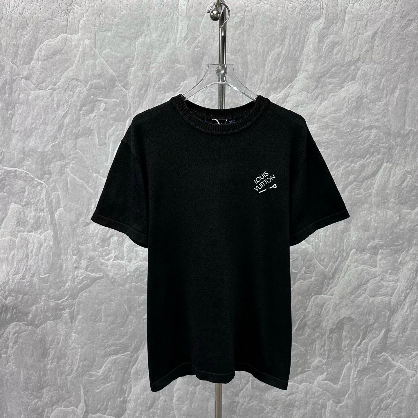 Louis Vuitton black louis vuitton short sleeve knit shirt Size US M / EU 48-50 / 2 - 1 Thumbnail