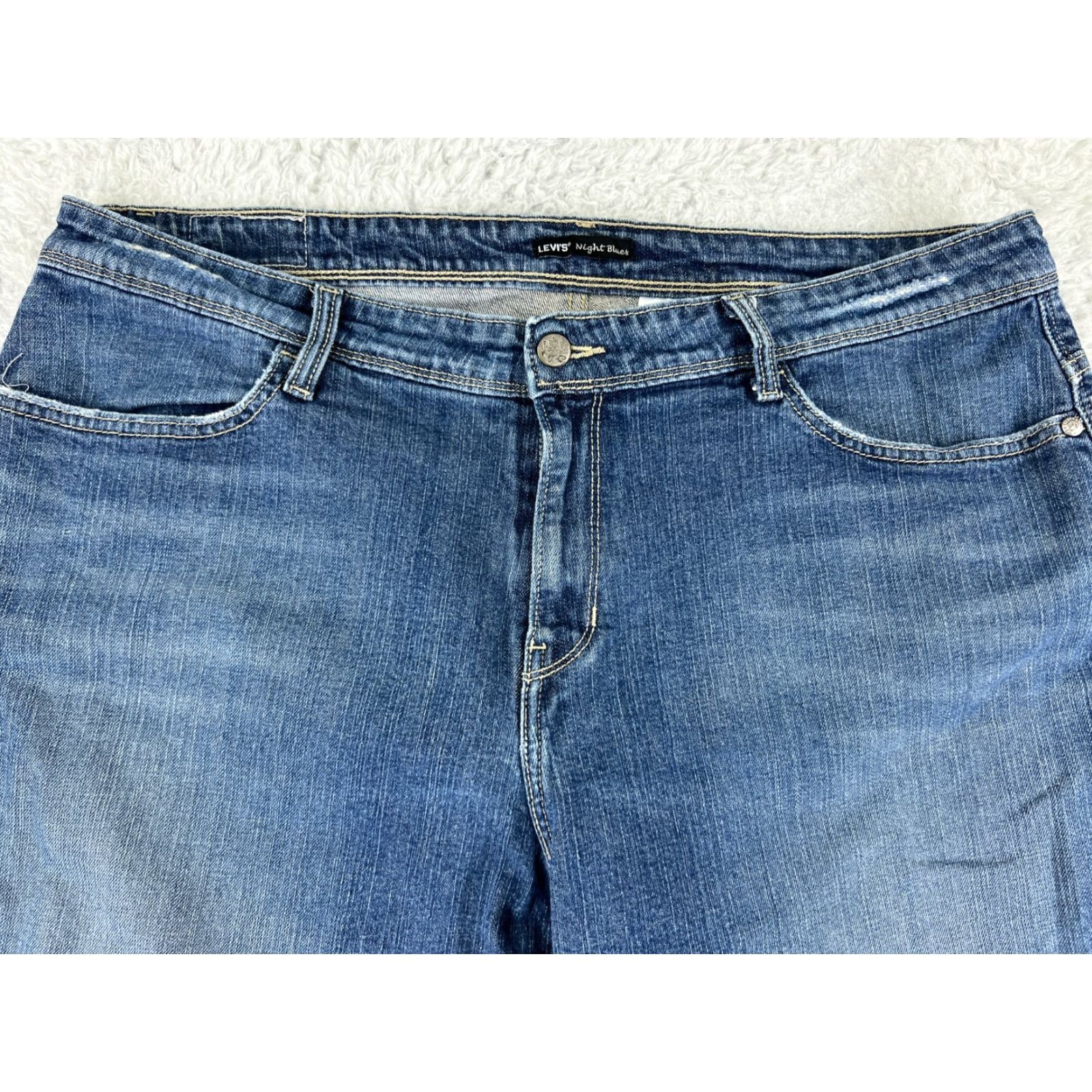 Levi's Levi's Jeans Women 28 Inseam 518 Superlow Bootcut Blue Denim Cotton Regular Size 9 Pants N/A Size 30" / US 8 / IT 44 - 4 Thumbnail