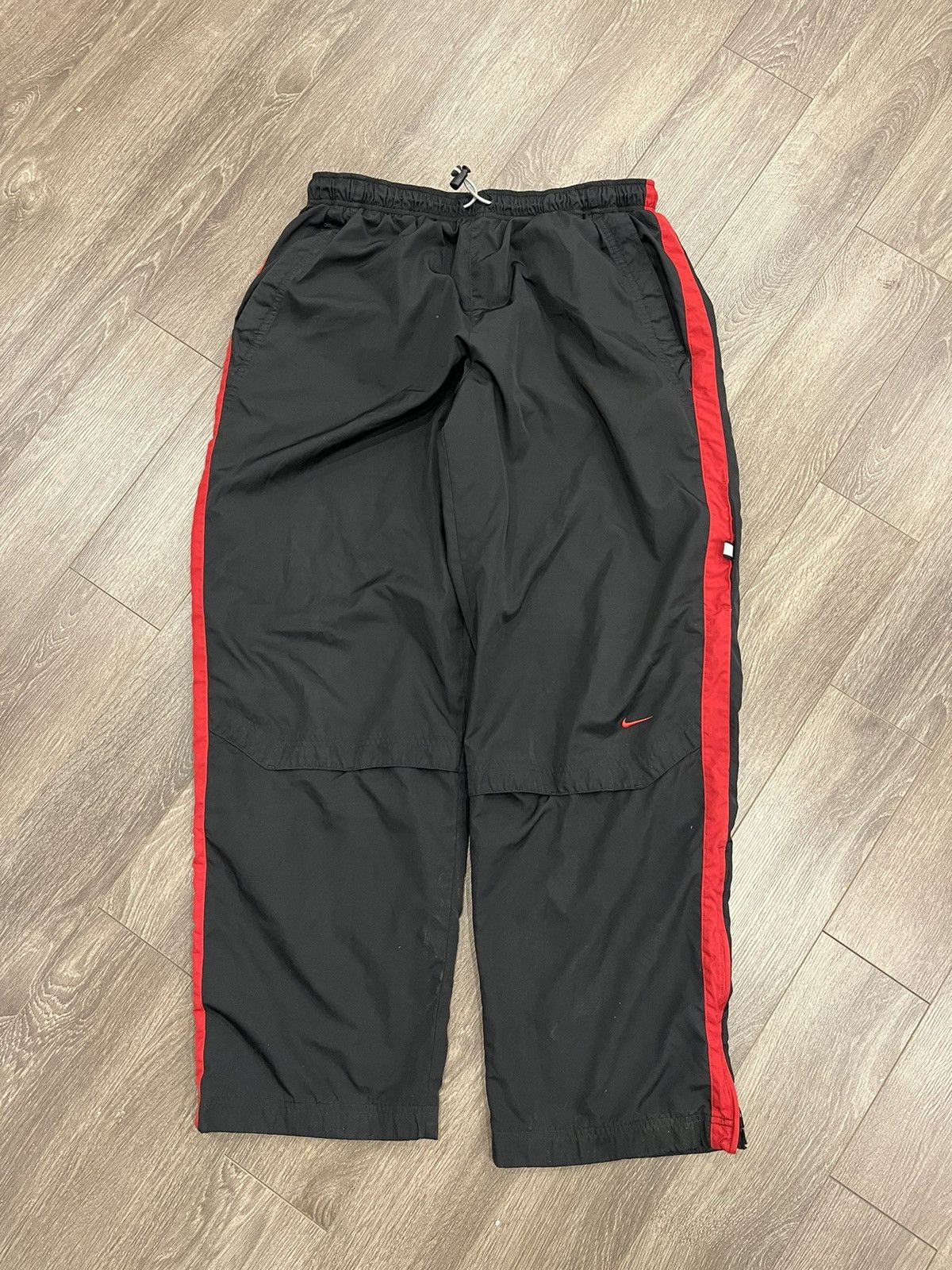 Nike Vintage Nike Trackpants Black Red size XL Size US 35 - 1 Thumbnail