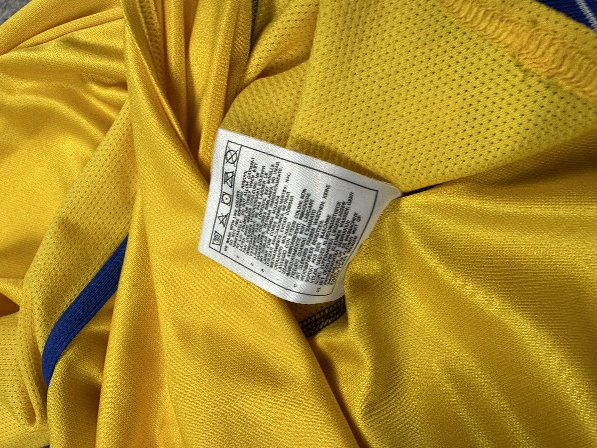 Nike Vintage Nike Leeds United Soccer Jersey Blokecore 90s Style Size US XL / EU 56 / 4 - 6 Thumbnail