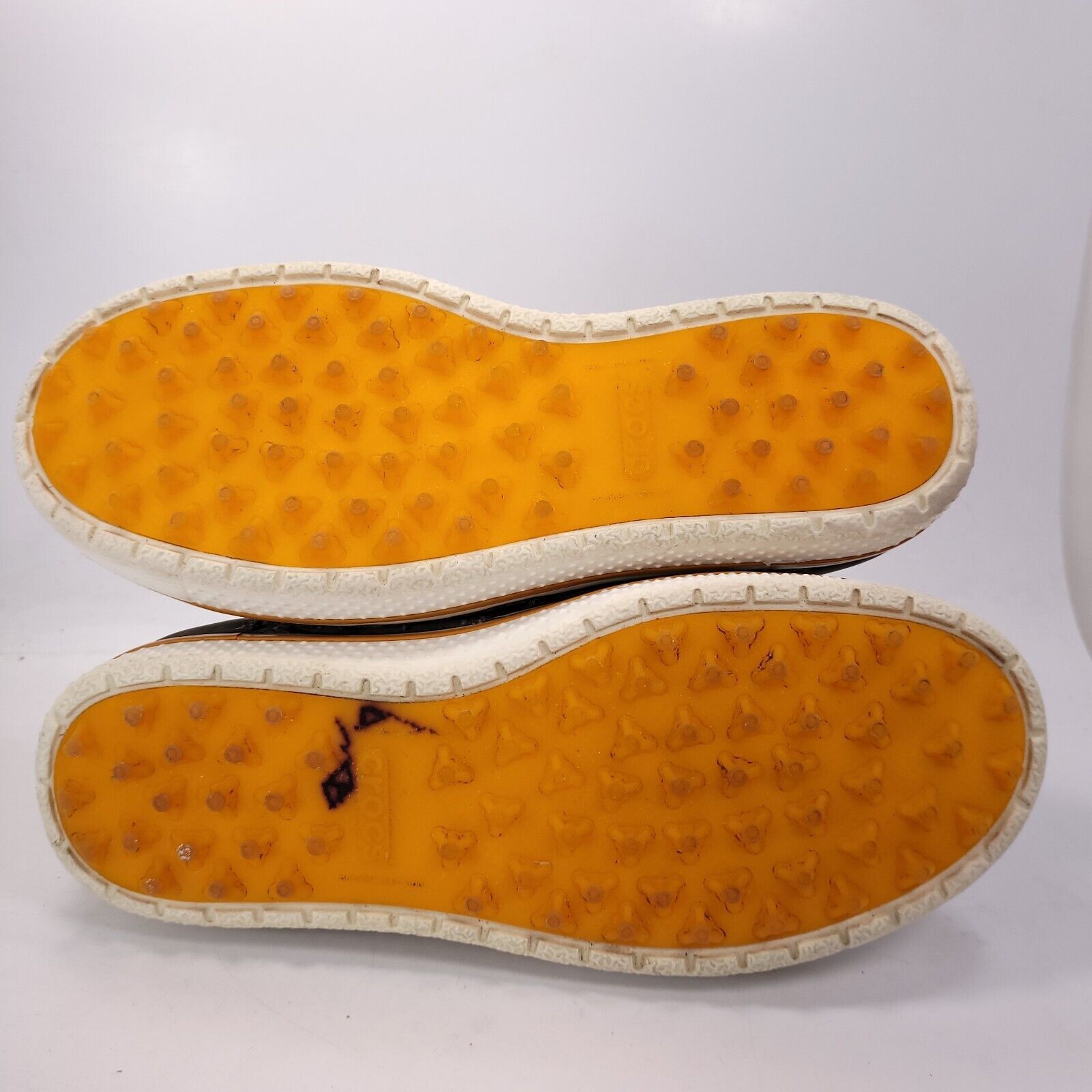 Crocs Crocs Athletic Leather Golf Shoe Mens Size 8 Gray Orange Size US 7 / EU 40 - 7 Thumbnail