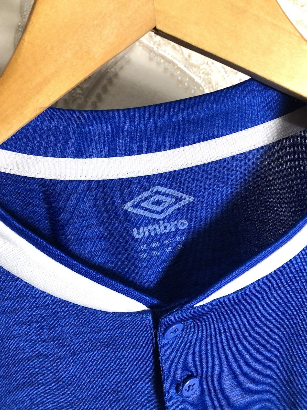 Umbro VINTAGE UMBRO FC EVERTON ENGLAND SOCCER JERSEY RETRO Y2K 90s Size US XXL / EU 58 / 5 - 4 Thumbnail