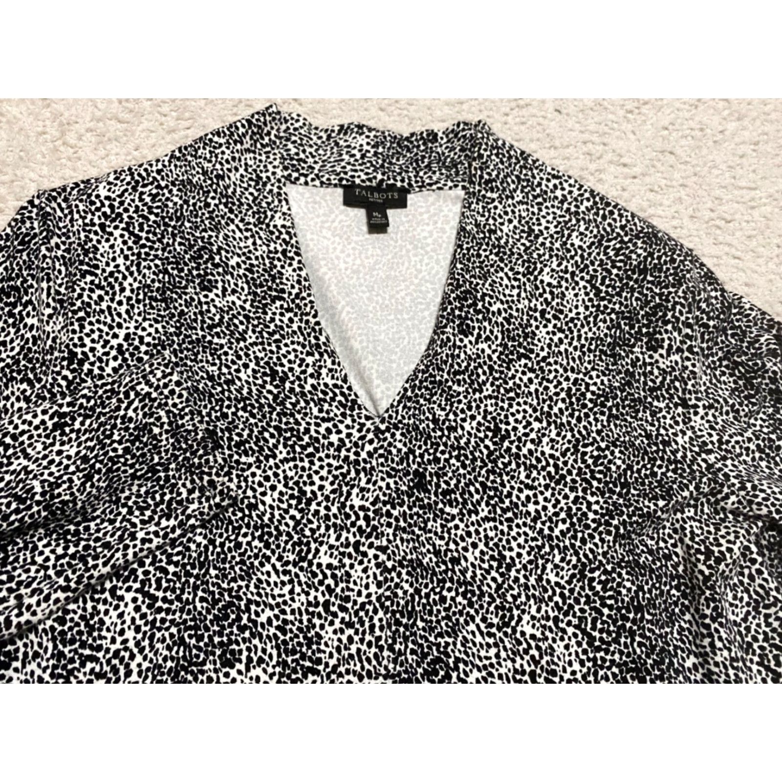 Talbots Talbots Geometric Shirt Womens PM V-Neck Long Sleeve Pullover Black Petite Size M / US 6-8 / IT 42-44 - 2 Thumbnail