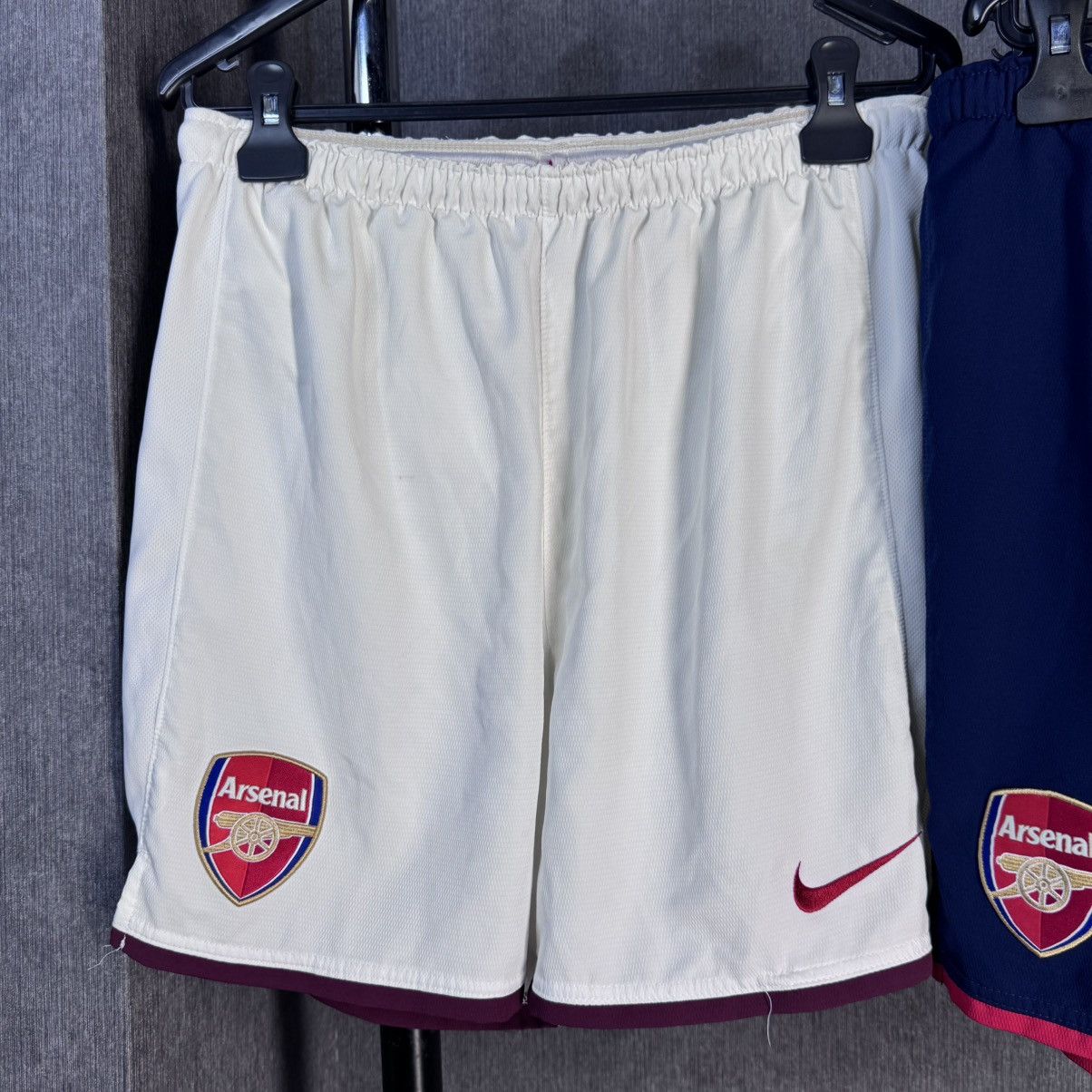 Nike x2 Vintage Nike soccer shorts Arsenal logo size S blue/white Size US 30 / EU 46 - 3 Thumbnail