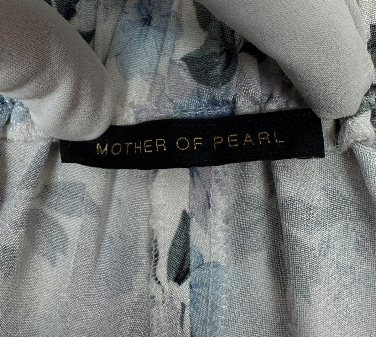 Other Mother Of Pearl Printed Floral Silk Joggers size IT40 US6 Size 27" / US 4 / IT 40 - 8 Thumbnail