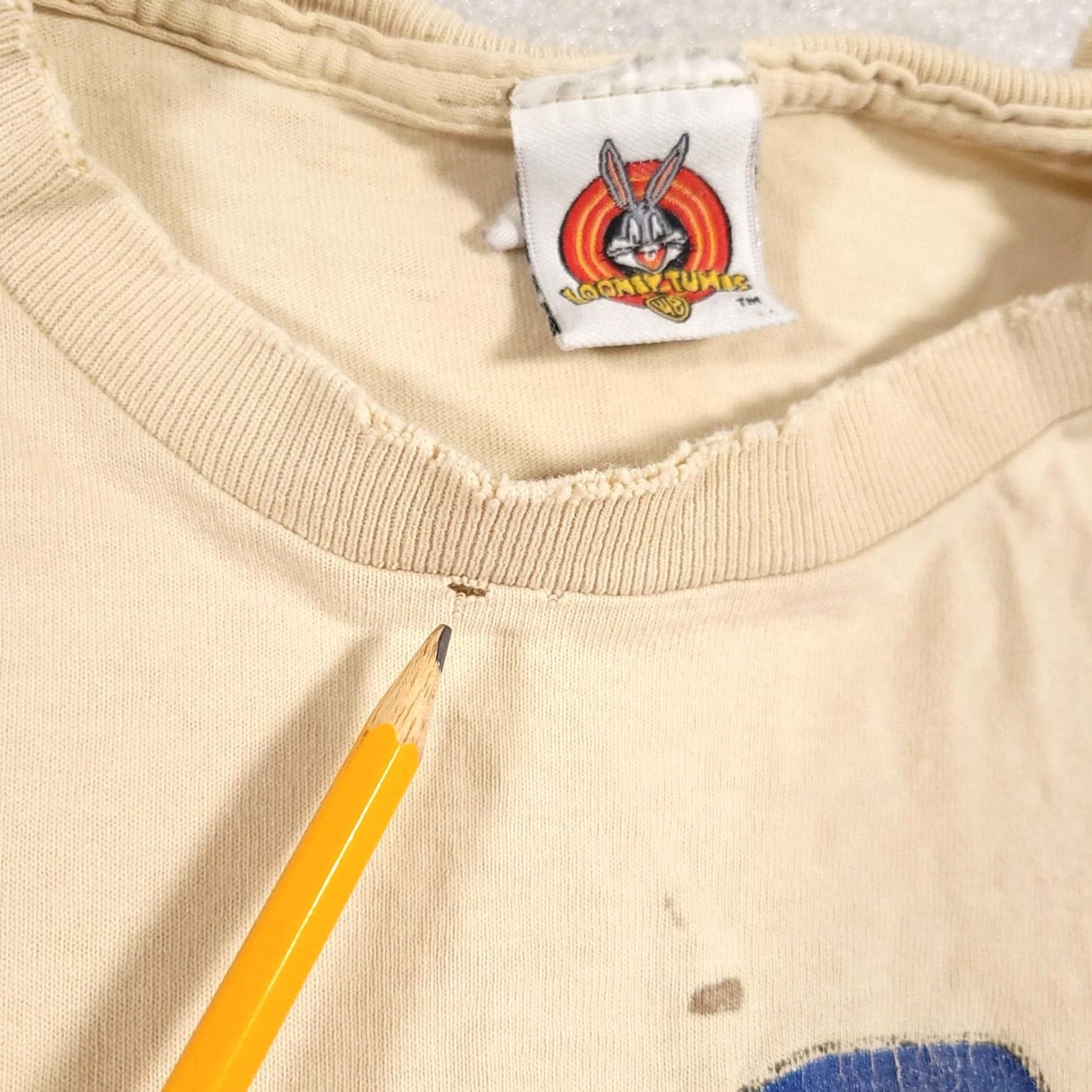 Vintage VINTAGE Looney Tunes Taz Shirt Mens Medium Beige 90s Cartoon Carpenter Saw Graphic Print Distressed Mens T-Shirt Size US M / EU 48-50 / 2 - 7 Thumbnail