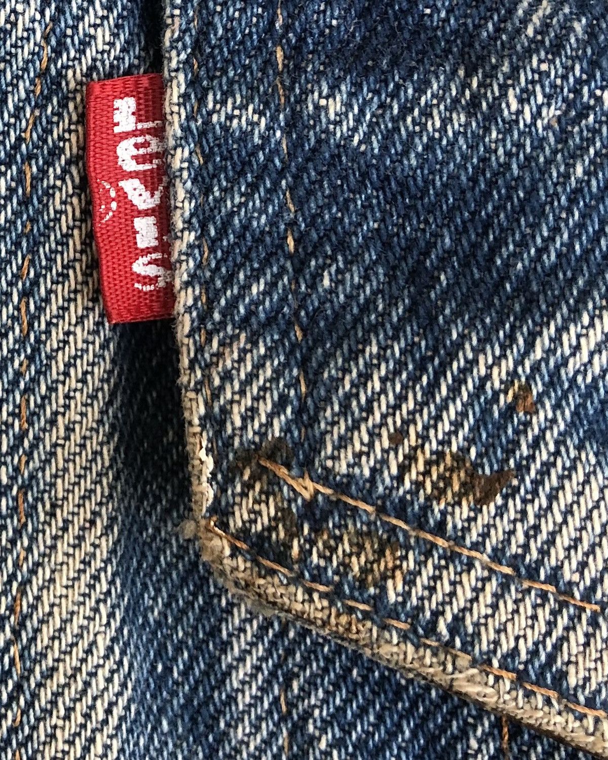 Levi's 70s/80s Thrashed Levi's Type III Denim Jacket Size US M / EU 48-50 / 2 - 6 Thumbnail