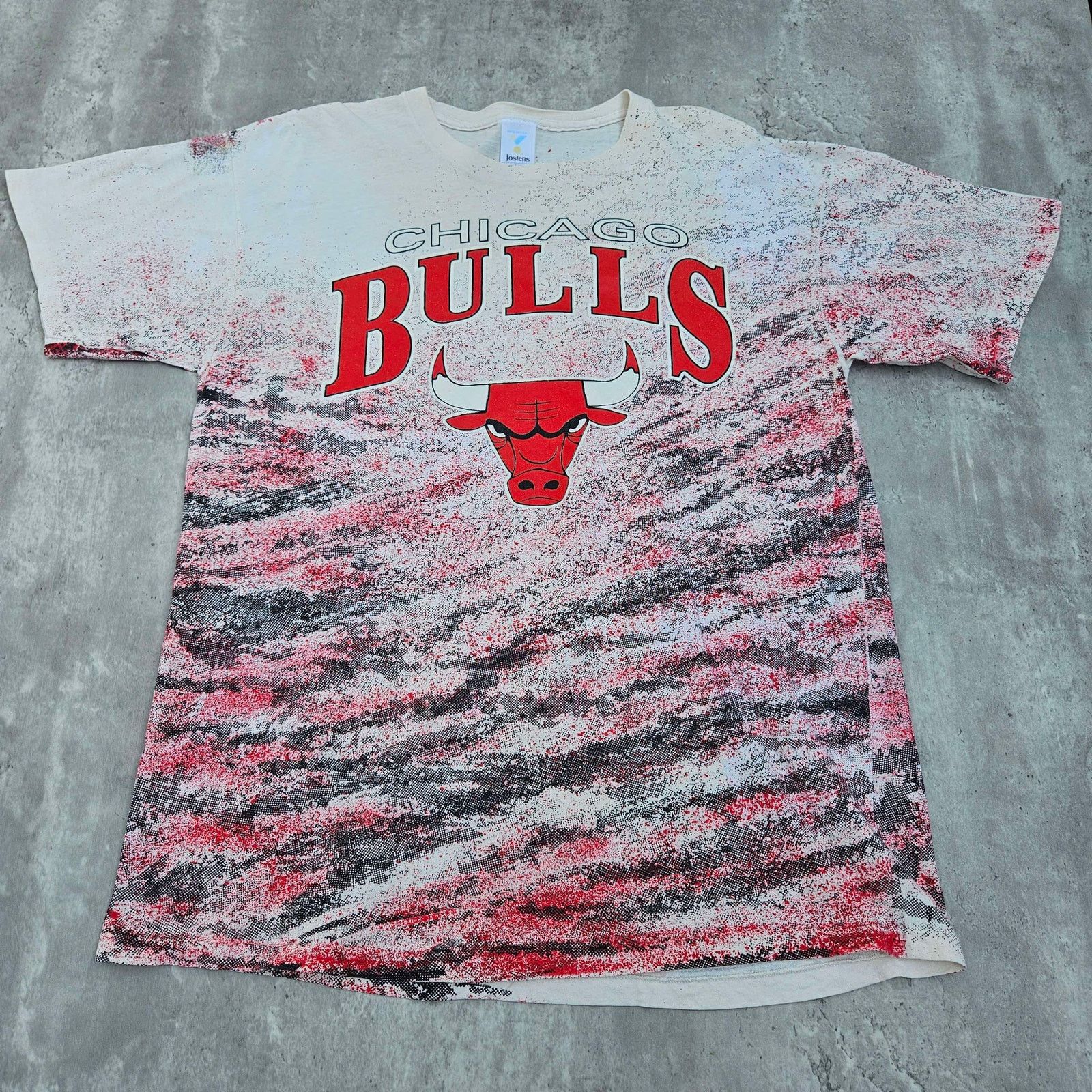 NBA Vintage Chicago Bulls AOP Shirt Mens XL Rare EUC Jordan NBA Size US XL / EU 56 / 4 - 1 Thumbnail