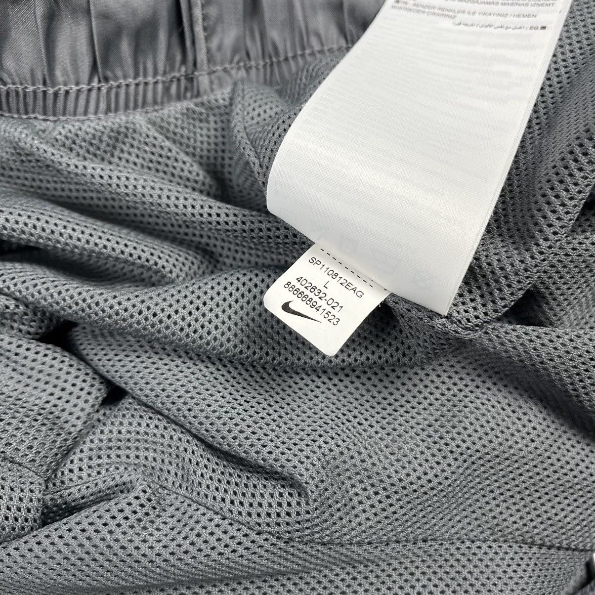 Nike × Vintage Vintage Nike drill nylon y2k swoosh track pants 90’s Size US 34 / EU 50 - 10 Thumbnail