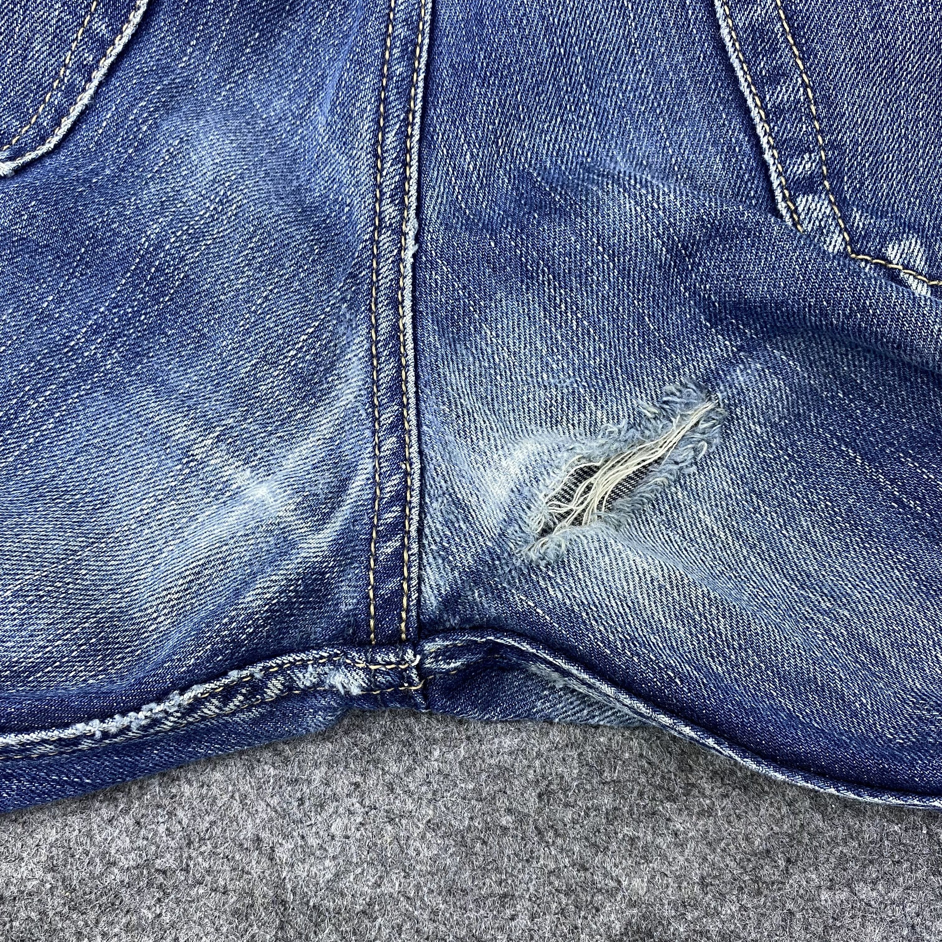 Diesel Diesel Distressed Blue Wash Jeans-J1168 Size US 33 - 15 Thumbnail