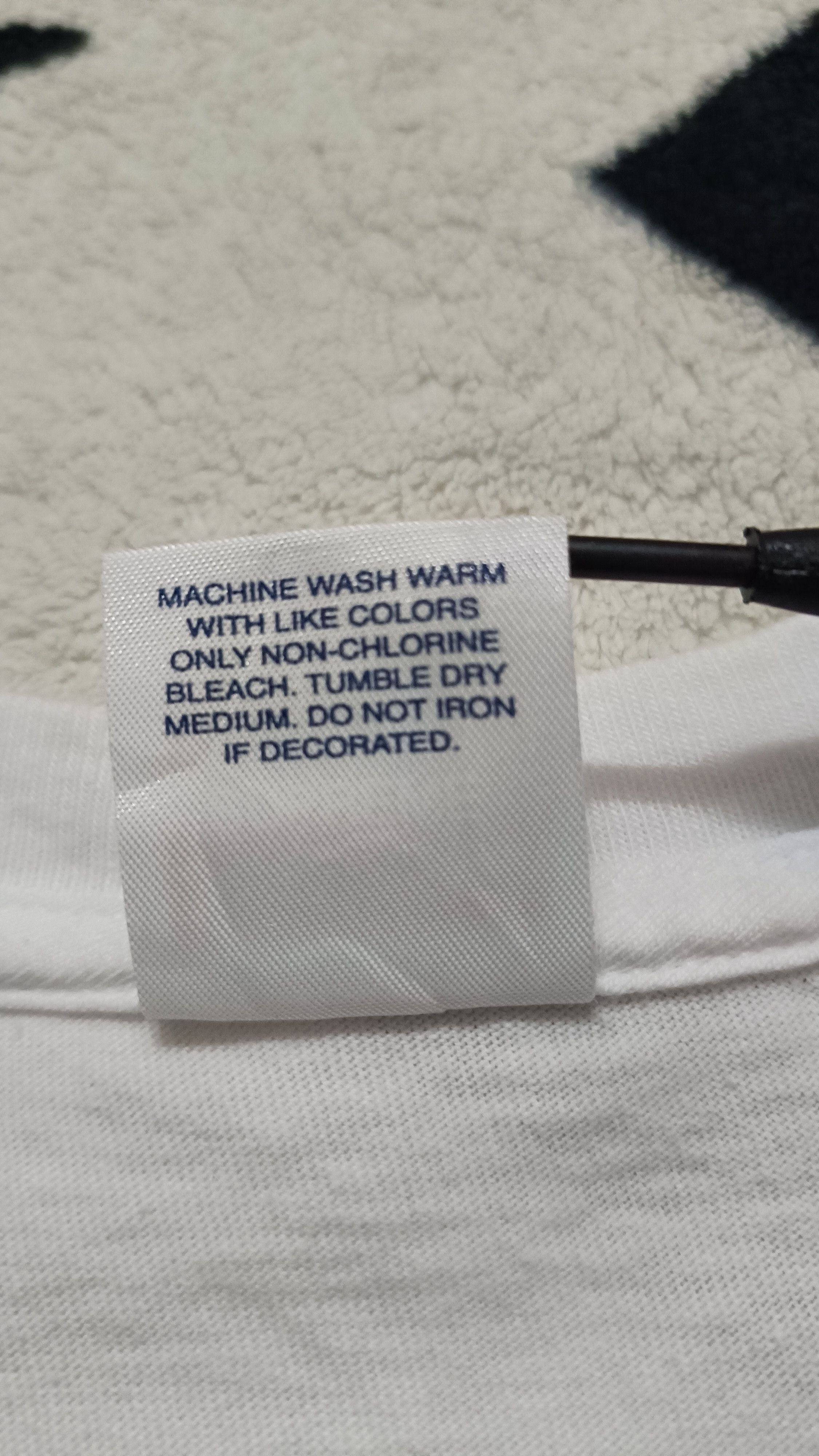 Supreme 🔥🔥Rare SS15 Supreme World Famous White Tee Size US S / EU 44-46 / 1 - 5 Thumbnail