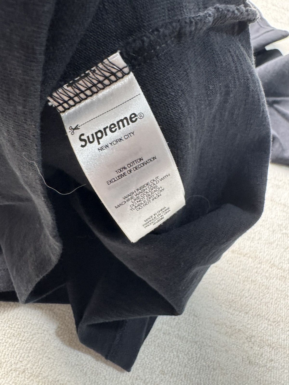 Supreme Old english tee Size US M / EU 48-50 / 2 - 5 Thumbnail