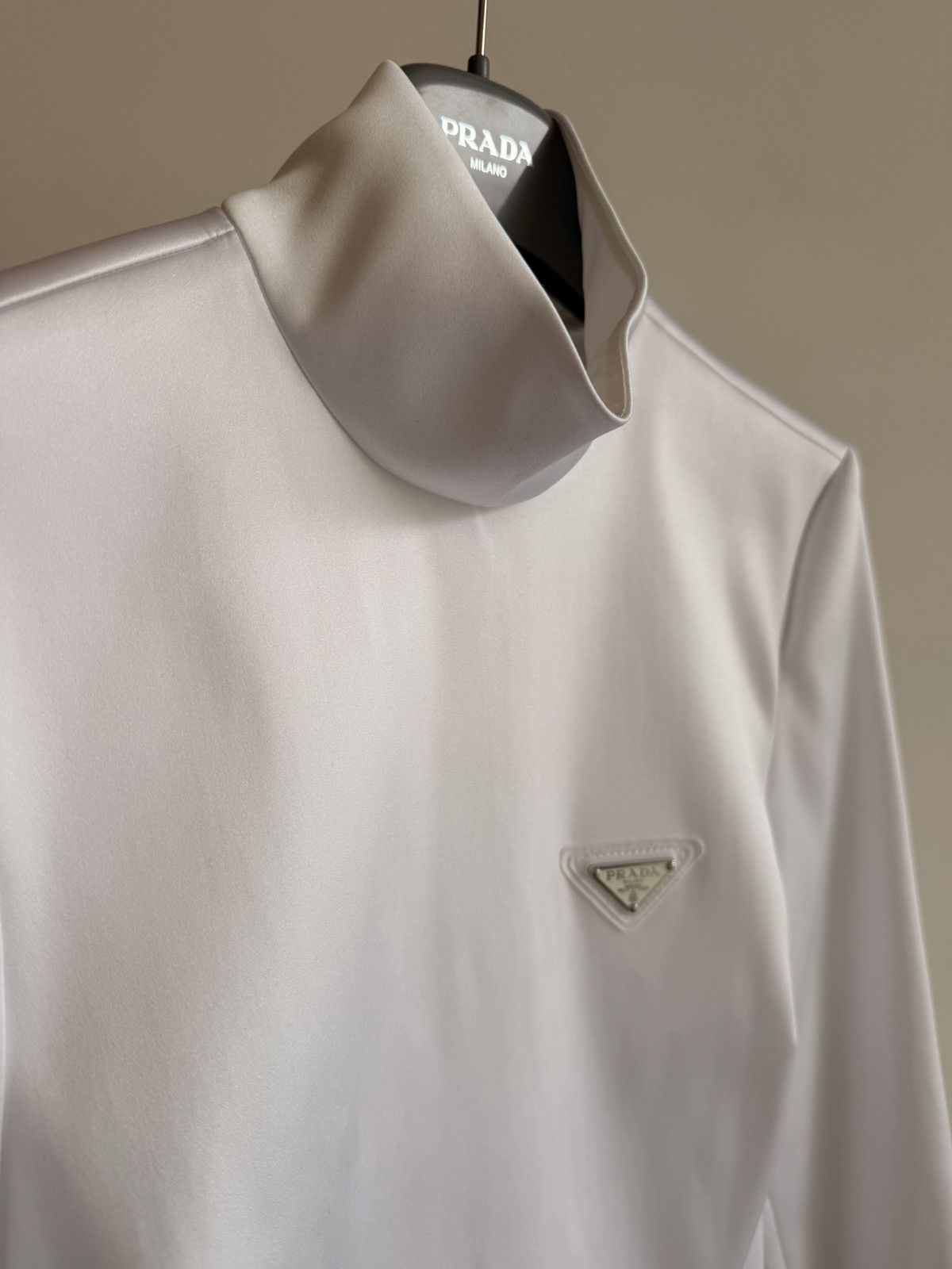 Prada NWT Prada Stretch Satin Top Slim Fit Triangle Logo Size 40 Size S / US 4 / IT 40 - 2 Thumbnail