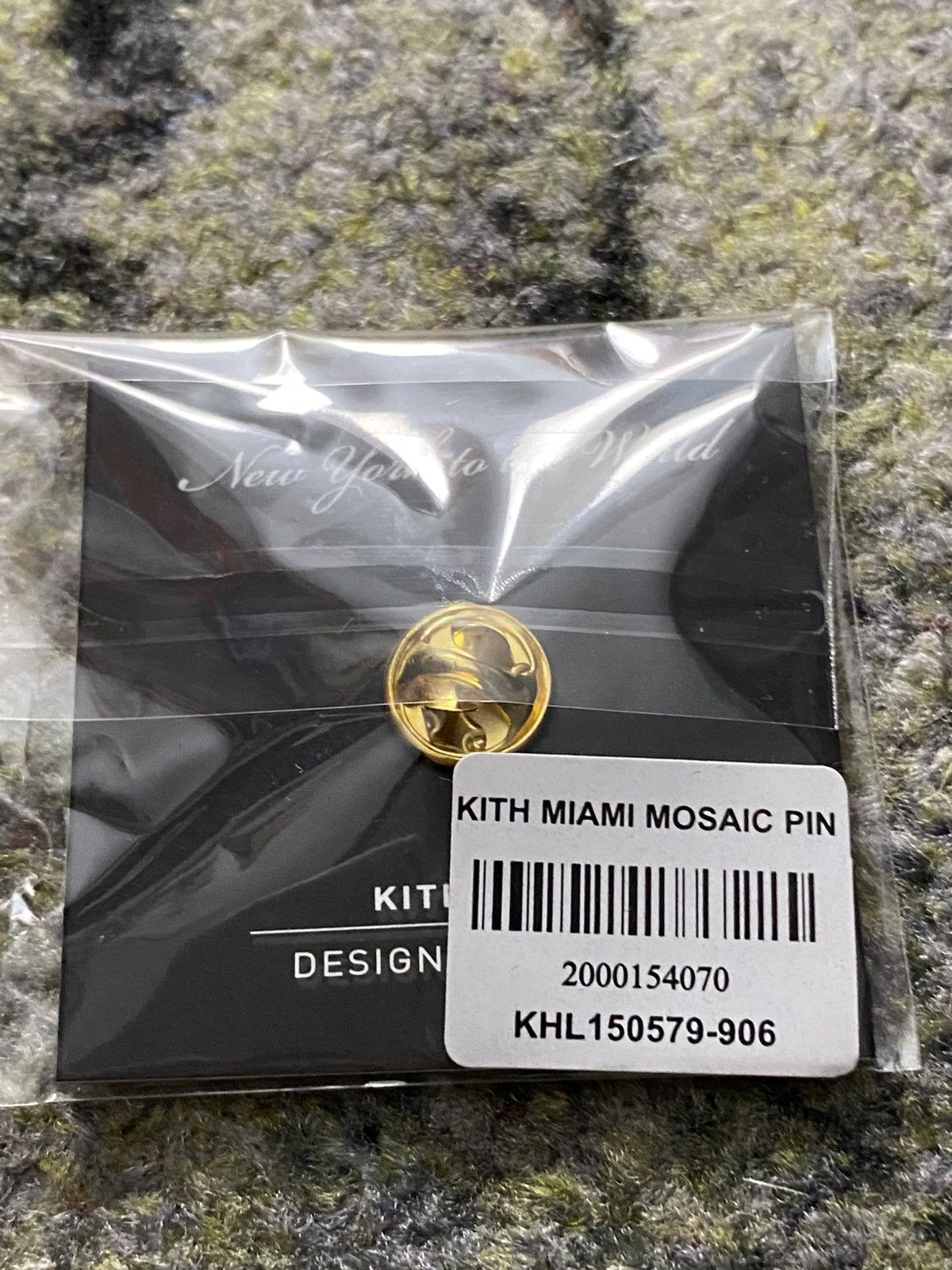 Kith Kith x Miami Mosaic Pin Size ONE SIZE - 3 Thumbnail
