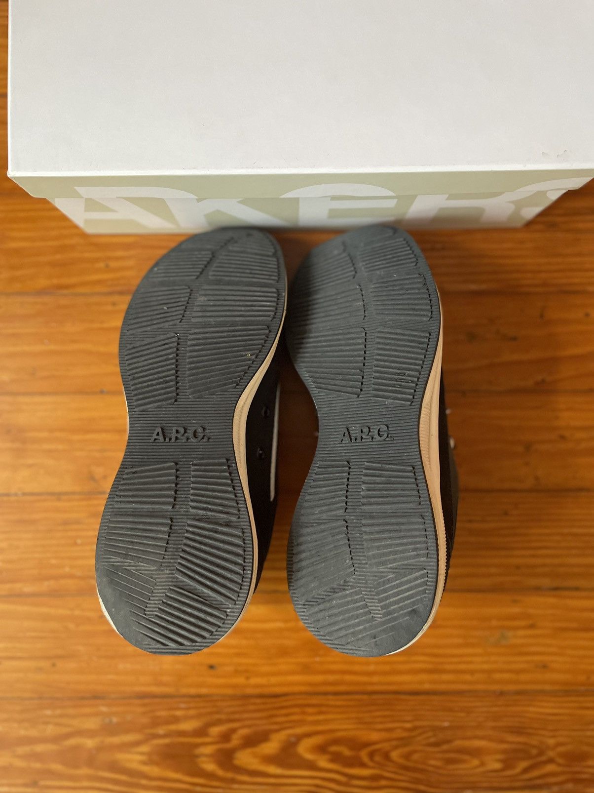 A.P.C. A.P.C. Anthracite Jay Sneakers size 46 Size US 13 / EU 46 - 7 Thumbnail