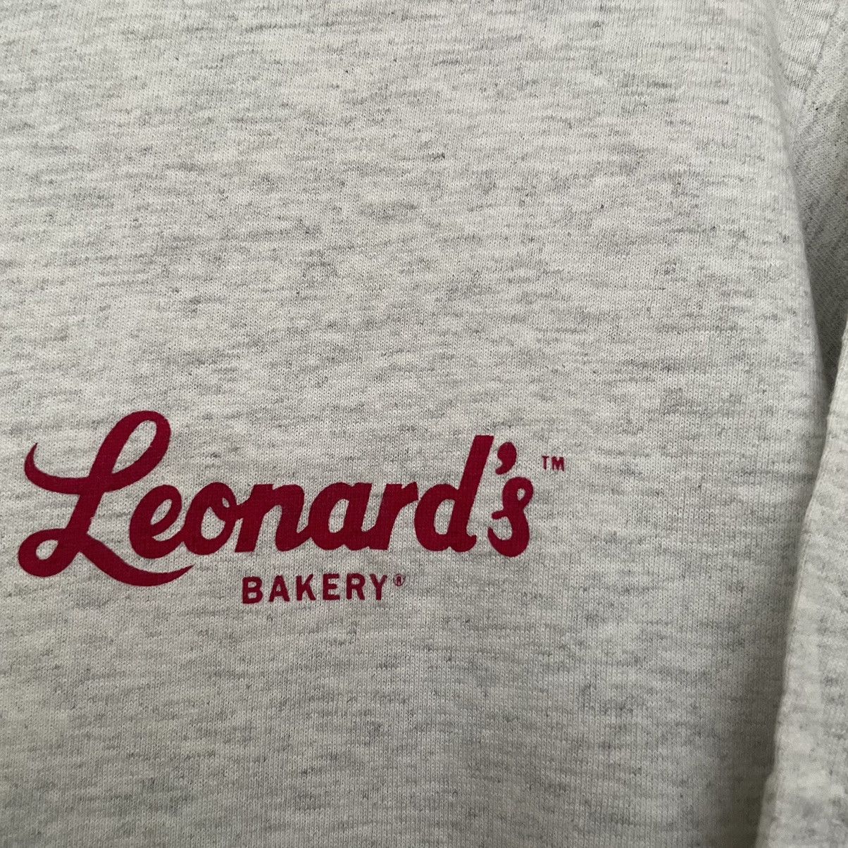 Vintage Vintage Leonard's Bakery Promo T Shirt Size US S / EU 44-46 / 1 - 5 Thumbnail