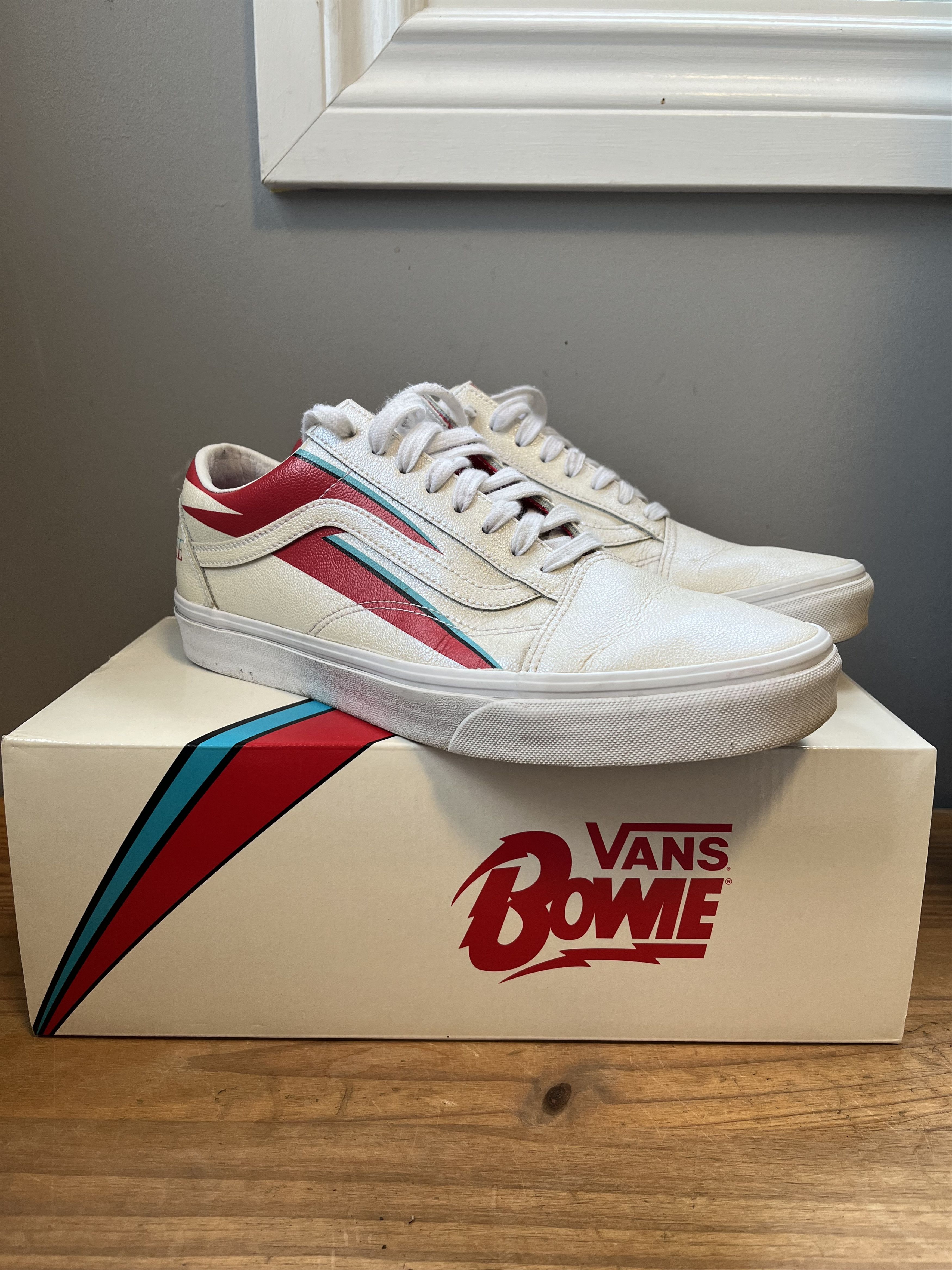 Vans Vans David Bowie Aladdin Sane Old Skool Size US 10.5 / EU 43-44 - 10 Thumbnail
