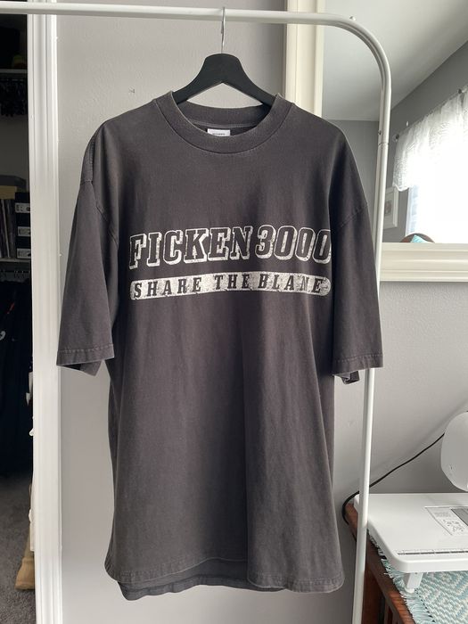 Vetements Vetements Fw17 ficken 3000 tshirt size Xs demna gvasalia