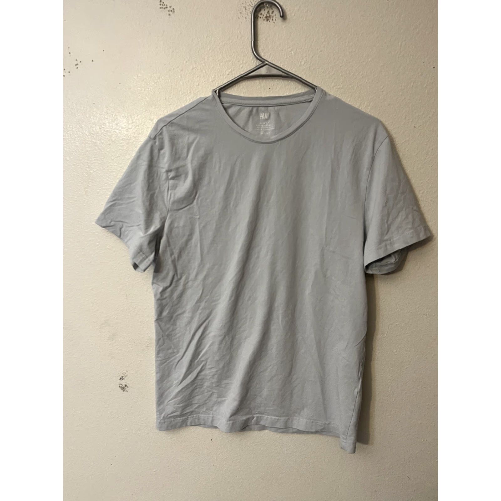 H&M H&M Mens Slim-Fit Crew Neck T-Shirt Short Sleeve Size Large Gray Mens Size L Regular Size US L / EU 52-54 / 3 - 2 Thumbnail