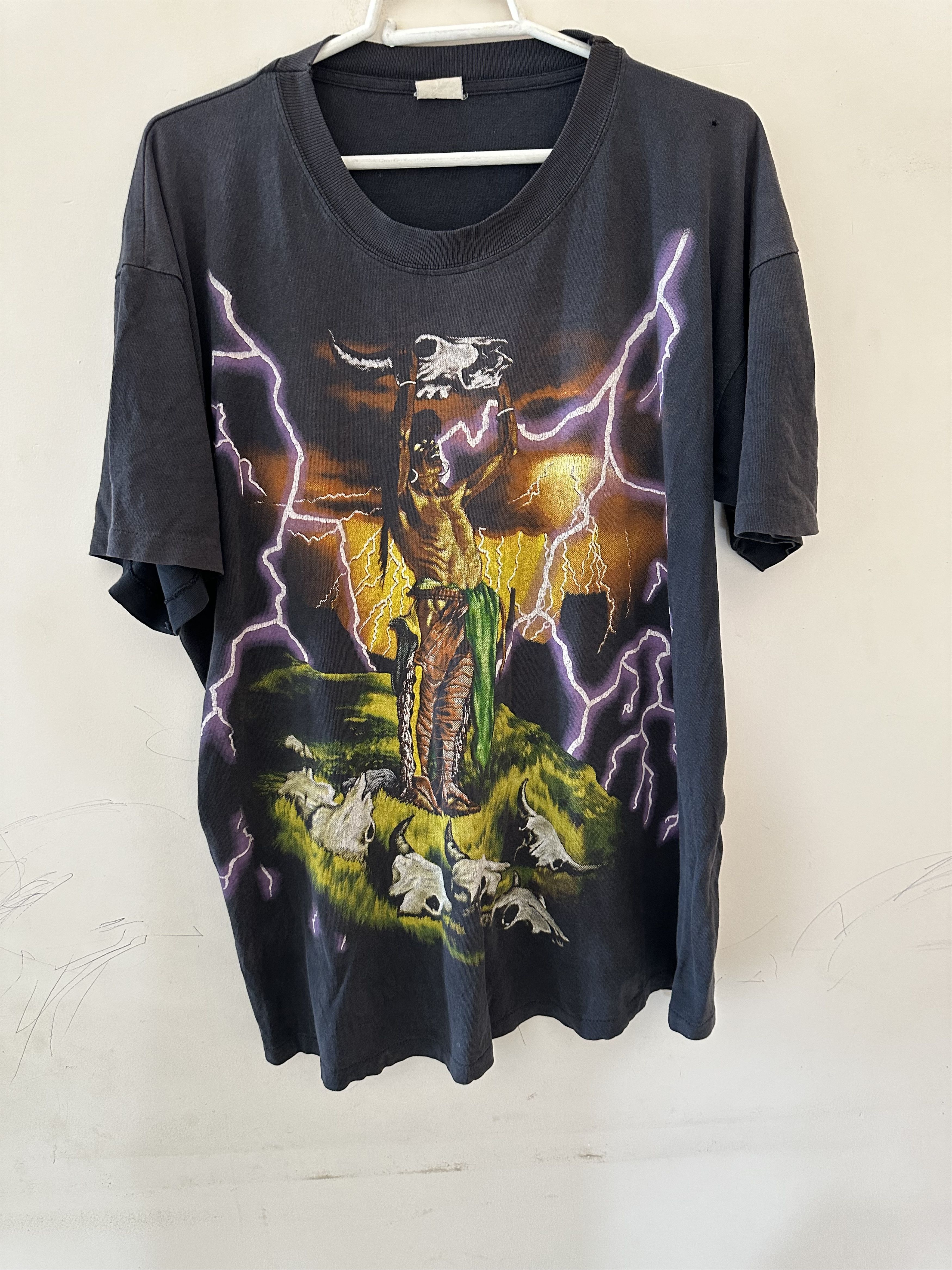 Vintage Vintage USA Thunder Tribal Warrior Lightning Graphic Tee Size US XL / EU 56 / 4 - 1 Thumbnail