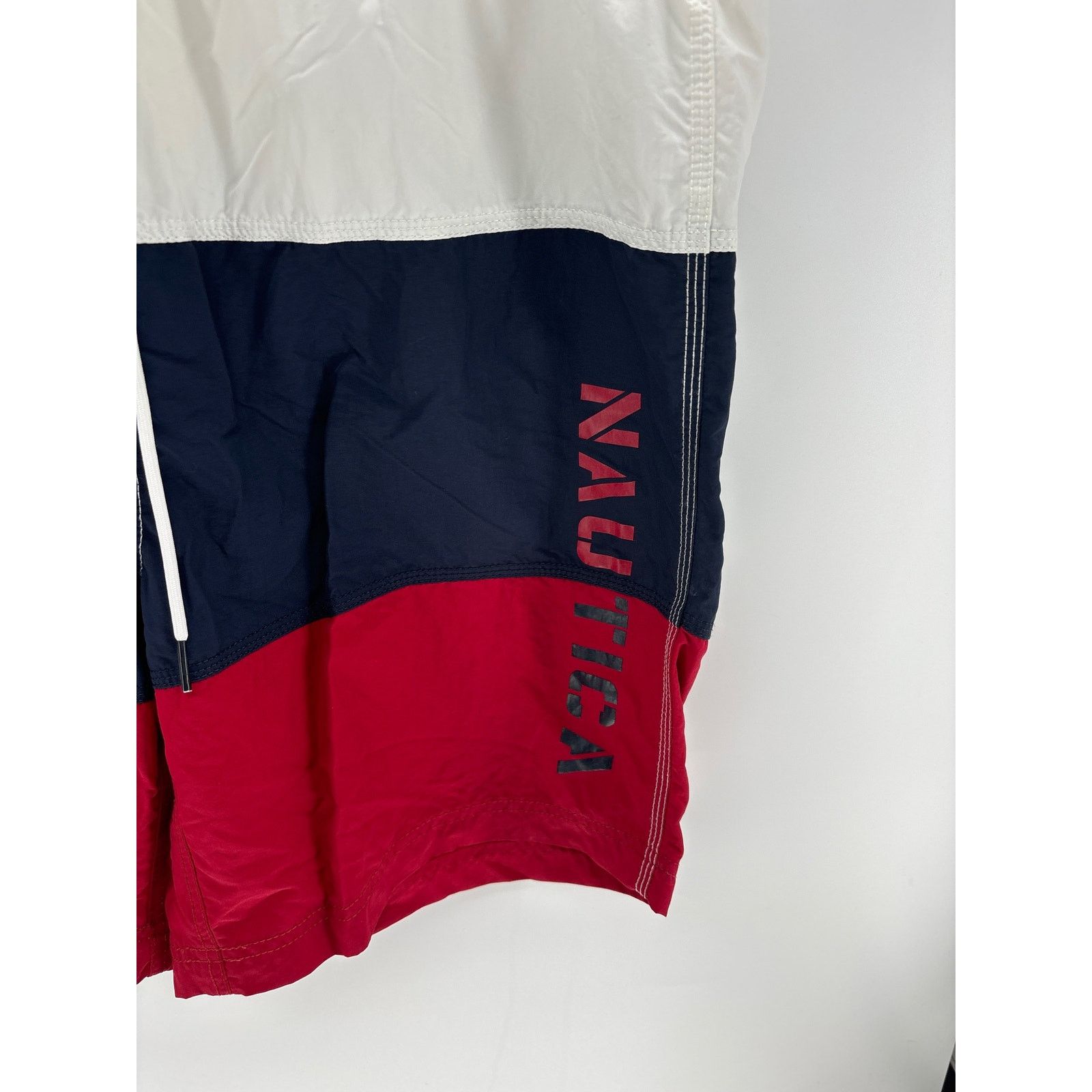 Nautica Nautica Men's Large Red/White/blue swim trunks Size US 36 / EU 52 - 2 Thumbnail