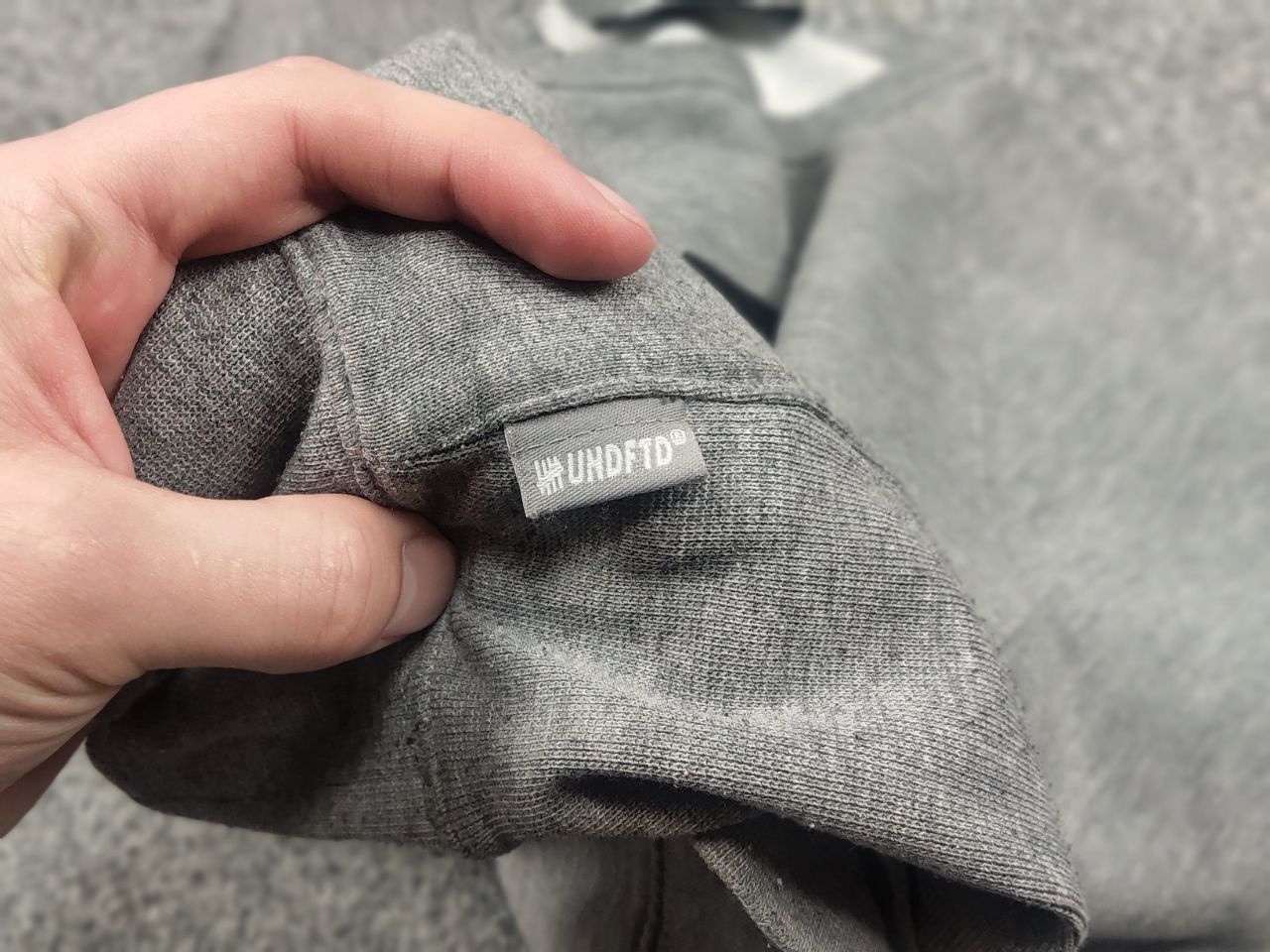 Undefeated Undefeated Vintage Big 5 Strikers logo Crew chek Sweatshirt Size US M / EU 48-50 / 2 - 11 Thumbnail