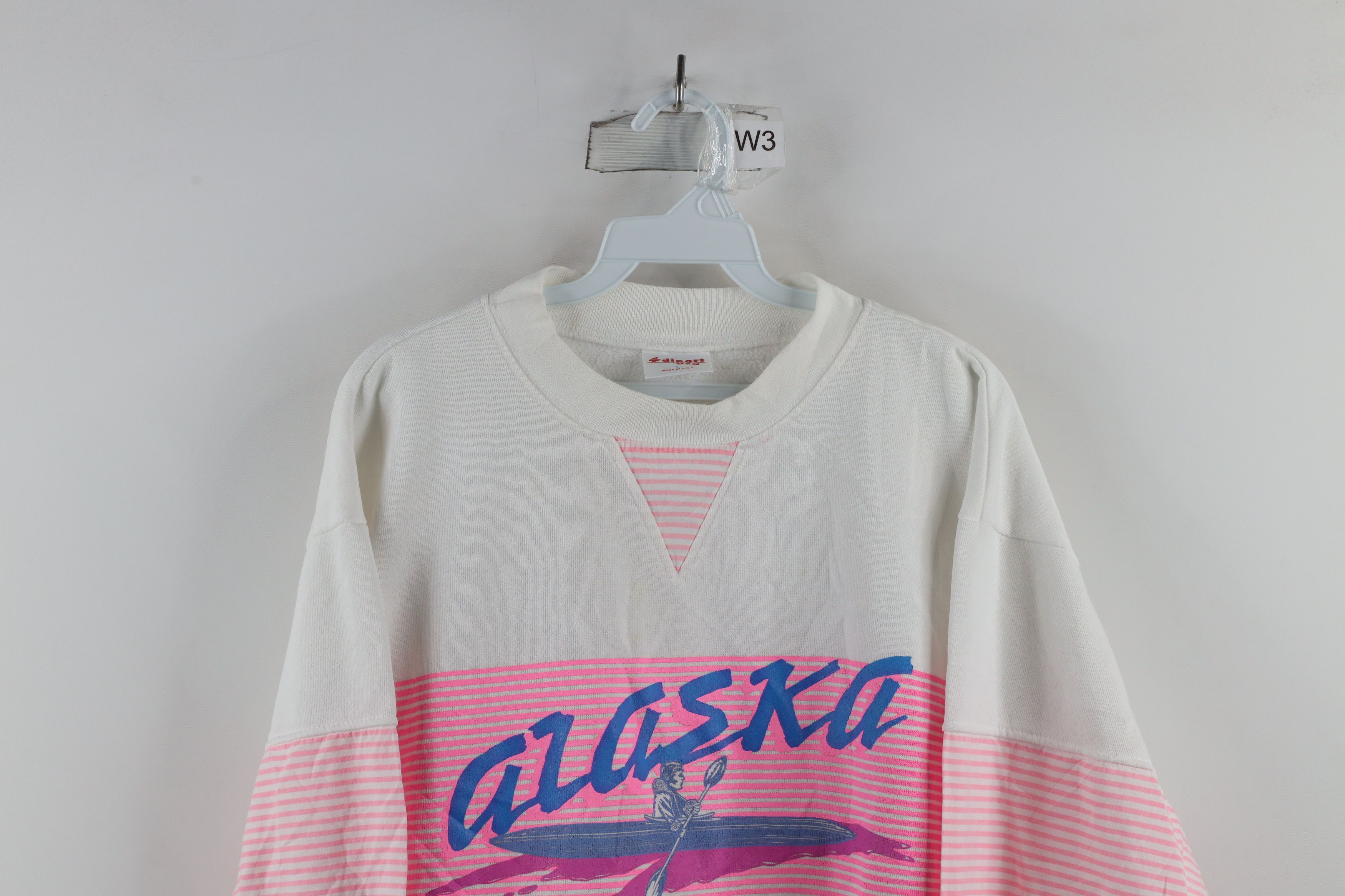 Vintage Vintage 90s Streetwear Spell Out Alaska Canoe Sweatshirt USA Size L / US 10 / IT 46 - 2 Thumbnail
