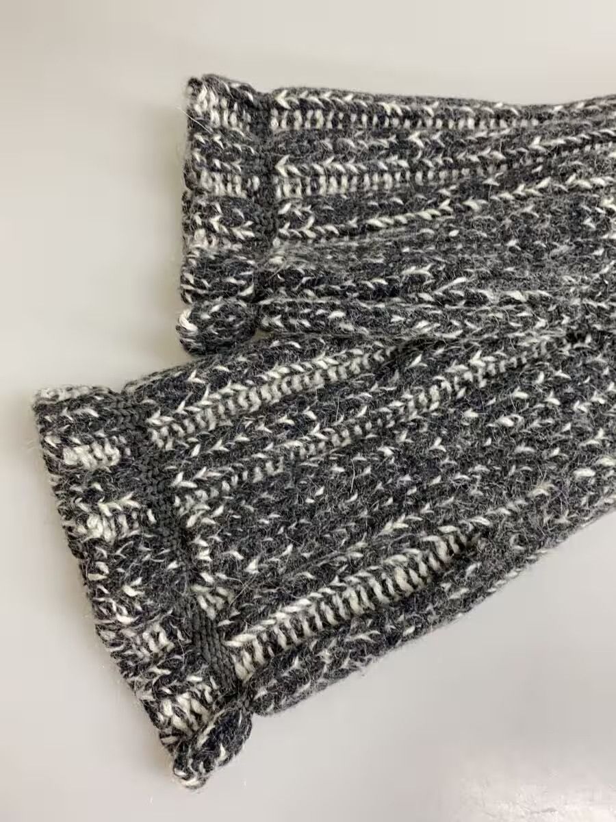 Ribbed Wool Raglan Knit Sweater