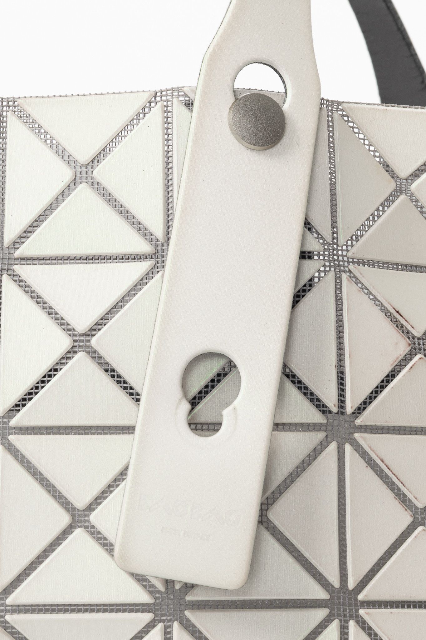 Issey Miyake Bao Bao Bao Bao Issey Miyake White Iridescent Geometric Tote Size ONE SIZE - 7 Thumbnail