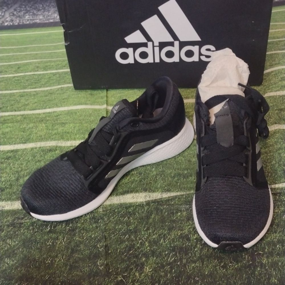 Adidas Adidas edge luxe 4 black white shoes size 6 Size US 6 / IT 36 - 2 Thumbnail