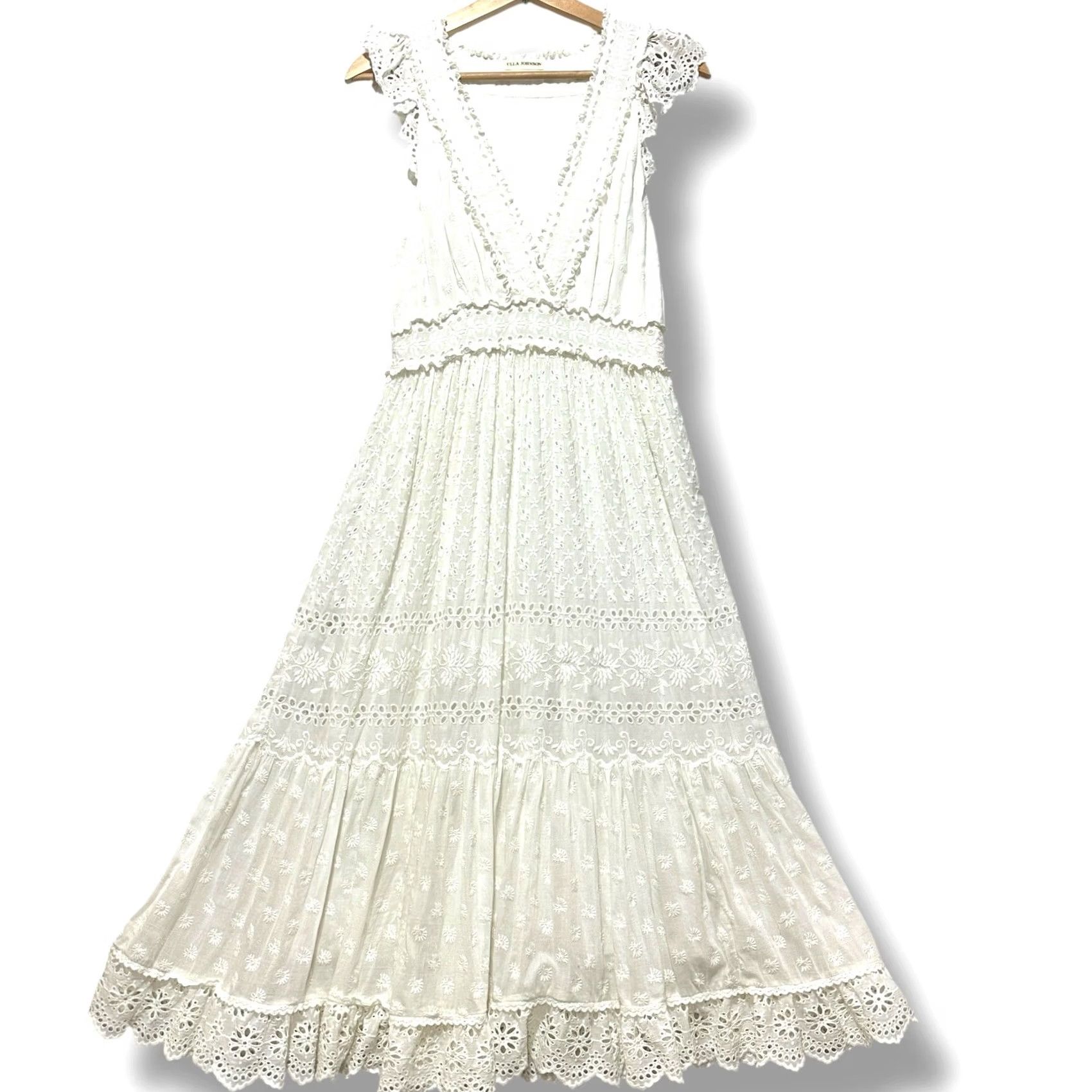 Ulla Johnson Ulla Johnson Marjorie Eyelet Ruffle White Cotton Dress Size 6 Blanc Lace Cotton Size M / US 6-8 / IT 42-44 - 2 Thumbnail