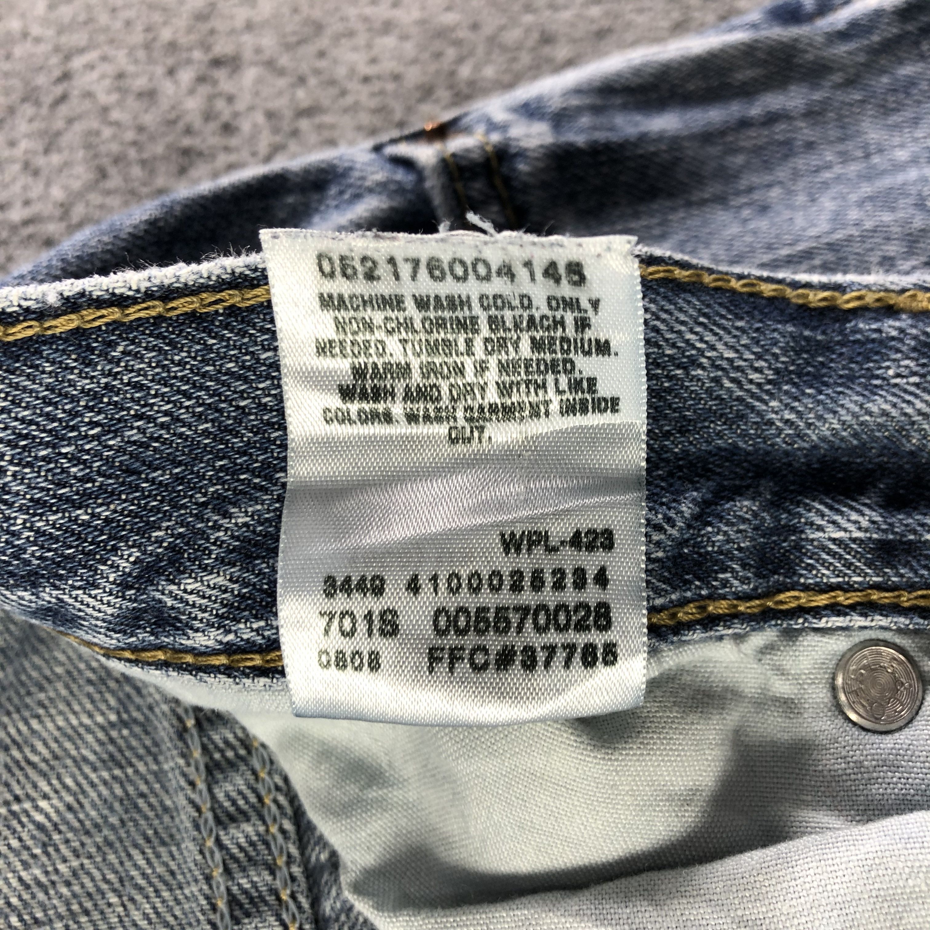 Levi's Vintage Blue Wash Levis 557 Jeans-J3383 Size US 39 - 11 Thumbnail