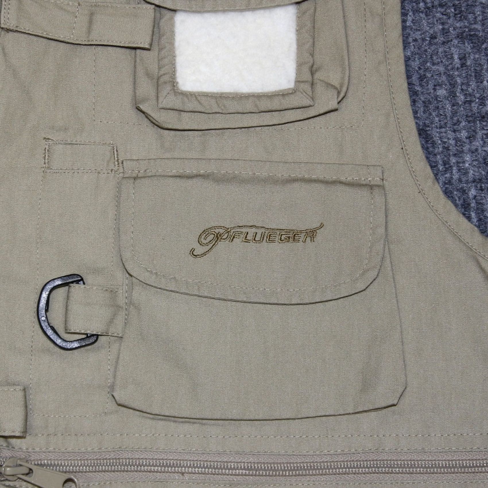Vintage Vintage Pflueger Vest Mens Medium Tan Fishing Utility Pockets Outdoor Vest Size US M / EU 48-50 / 2 - 2 Thumbnail