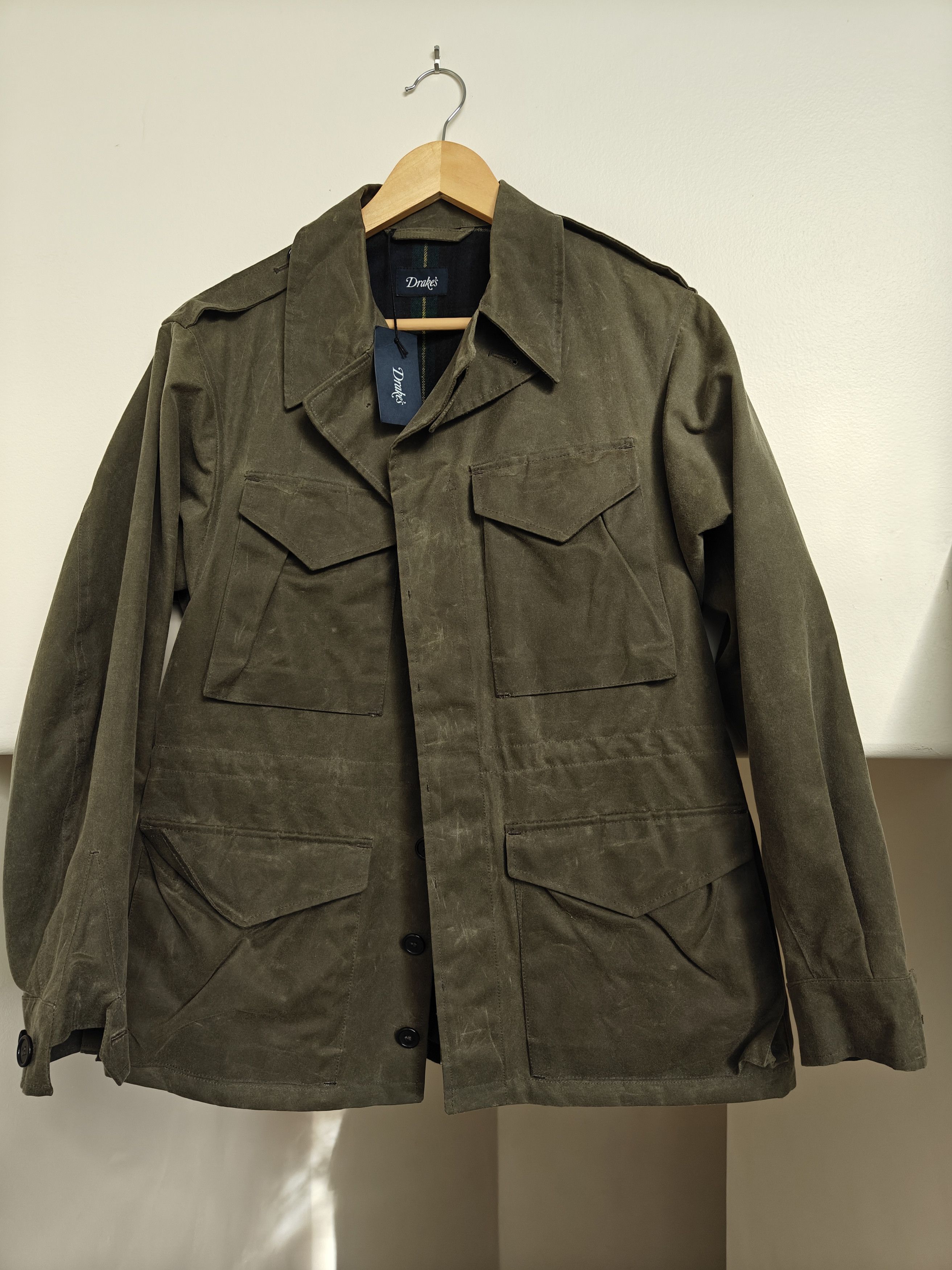 Image of Drakes Waxed Cotton D-43 Field Jacket in Olive Green, Men's (Size Small)