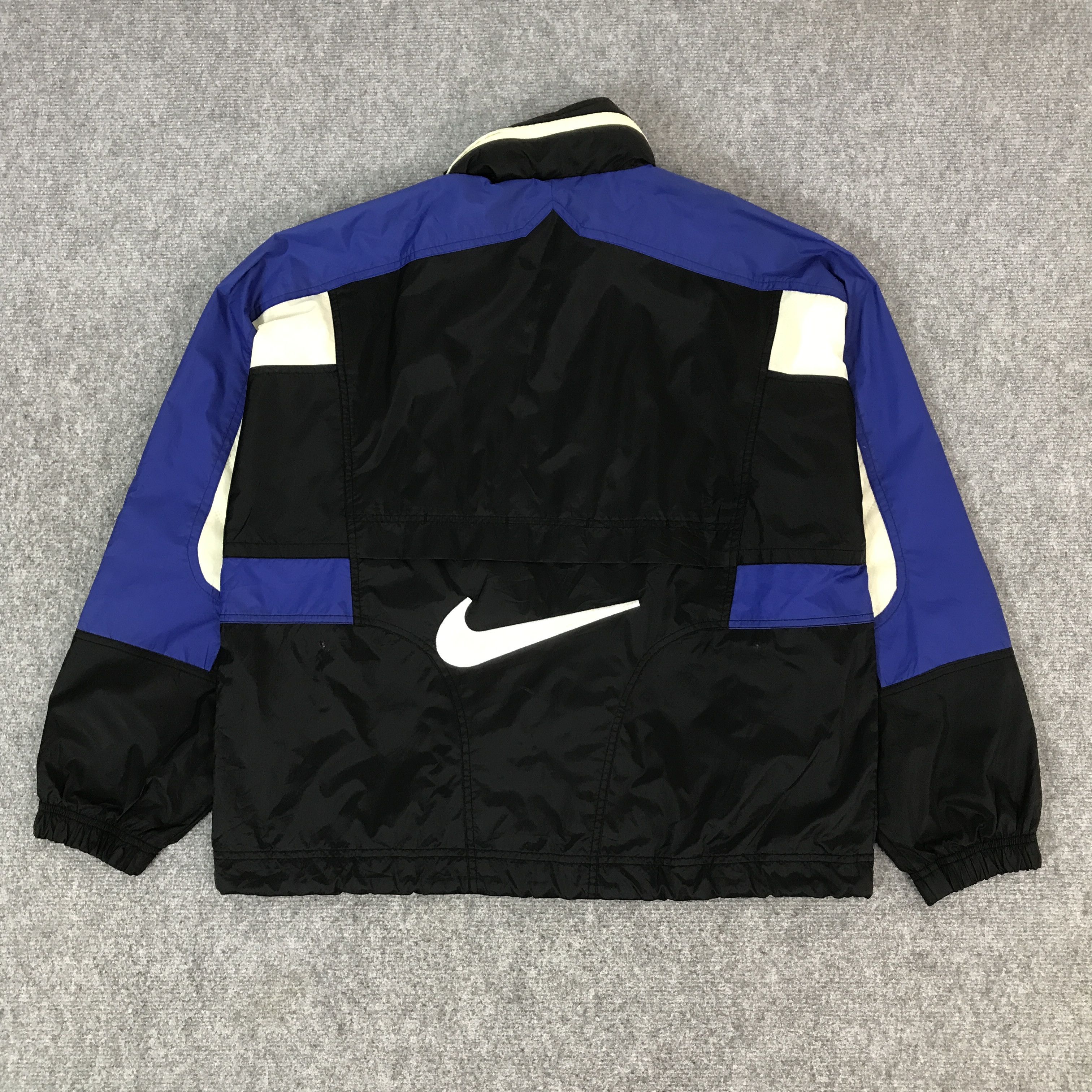 Nike VINATGE 90s NIKE LIGHT JACKET Size US S / EU 44-46 / 1 - 1 Thumbnail