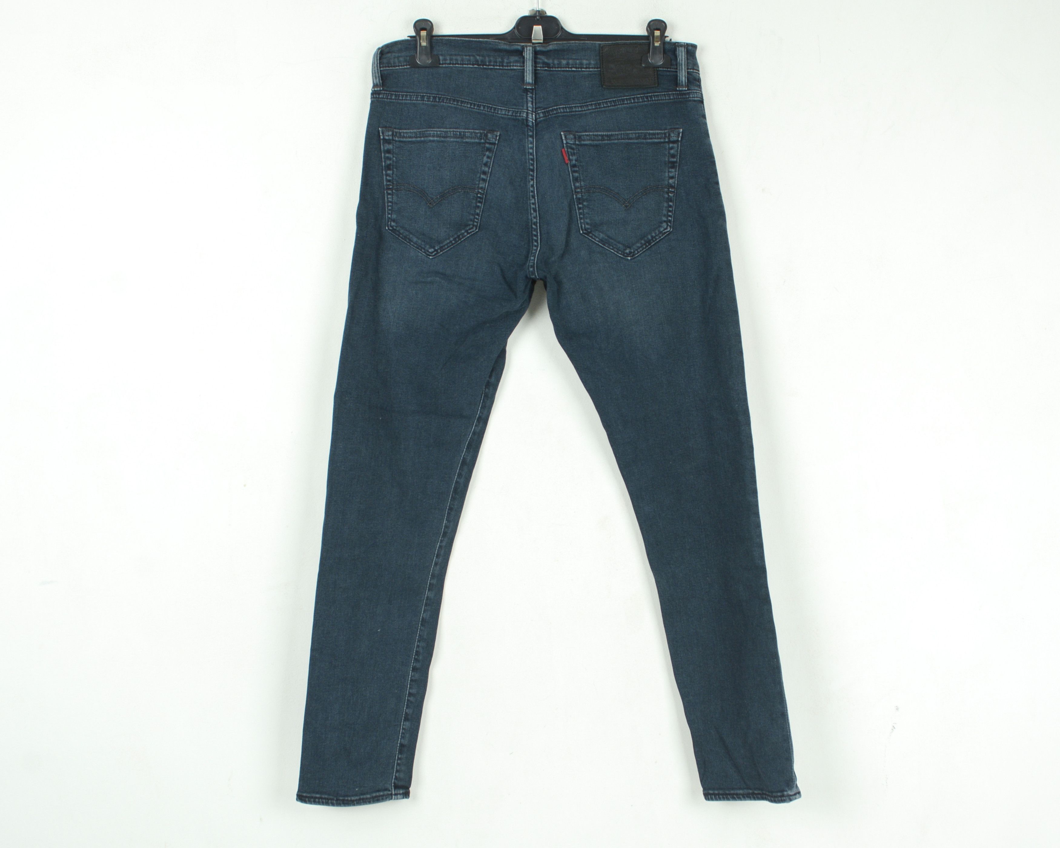 Levi's 520 Men W33 L32 Slim Tapered Leg Jeans Denim Pants Trousers Size US 34 / EU 50 - 3 Thumbnail