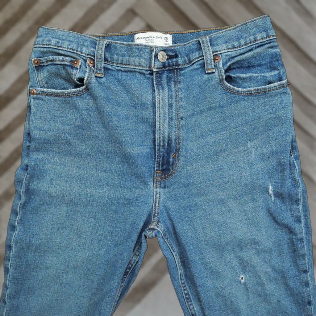 Abercrombie & Fitch Abercrombie & Fitch Jeans Womens 28 Skinny High Rise Distressed Denim Pants Size 28" / US 6 / IT 42 - 1 Thumbnail
