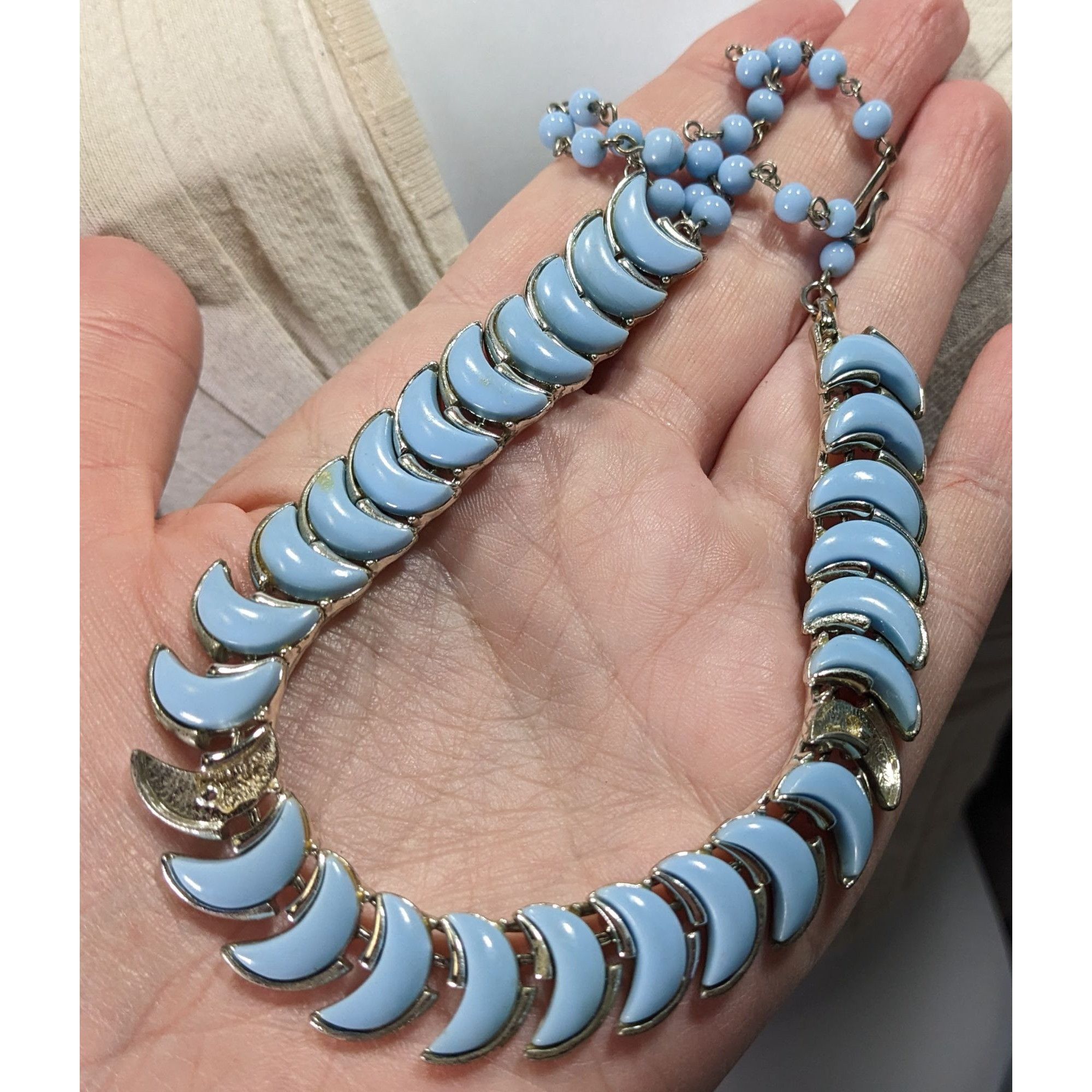 Other Vintage Coro Blue Moon Lucite Crescent Necklace Silver-Tone Size ONE SIZE - 6 Thumbnail