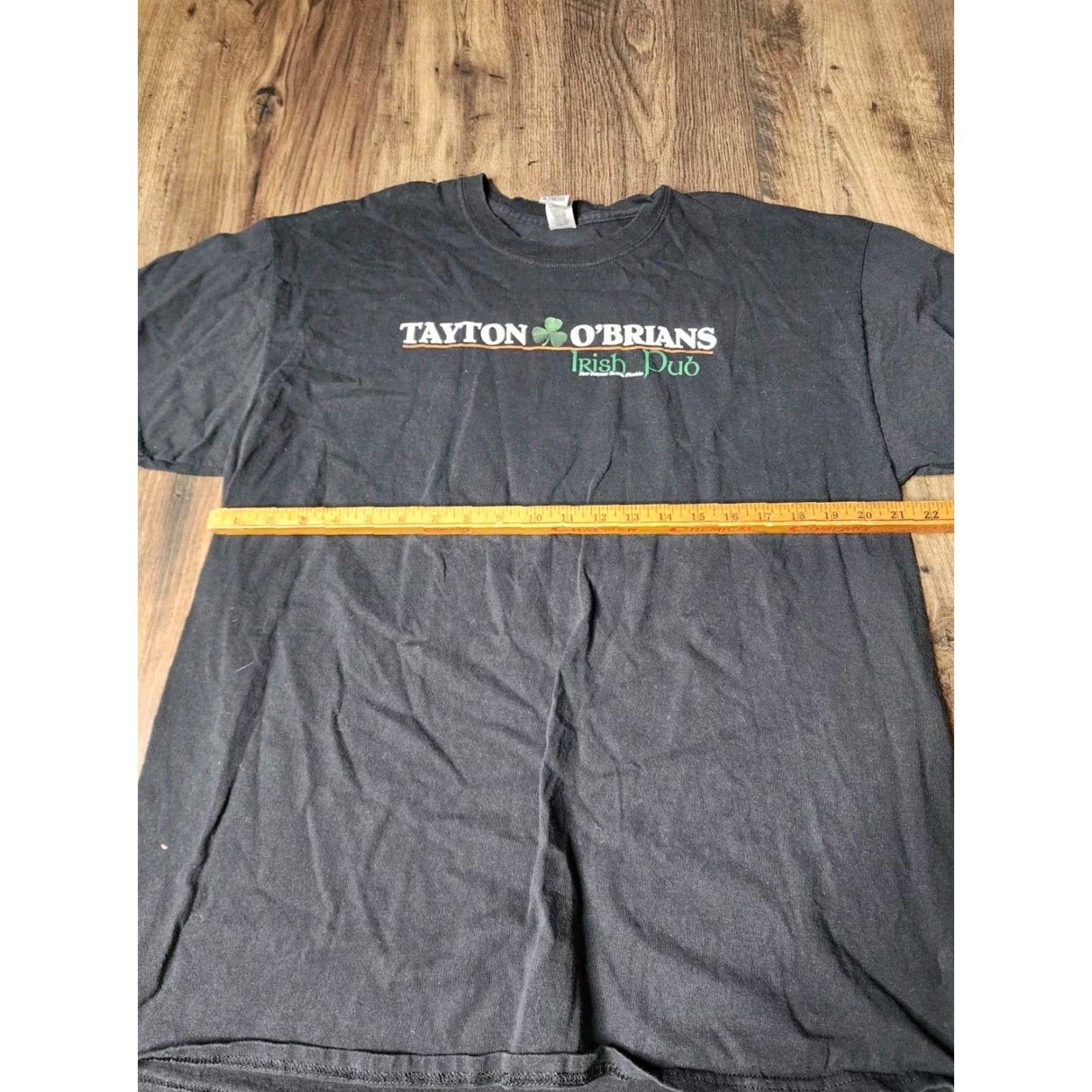 Gildan Mens XL Gildan Black Short Sleeve Crew Neck Beach T Shirt Tayton O'Brian's Irish Pub New Smyrna Beach FL Mens Size US XL / EU 56 / 4 - 2 Thumbnail