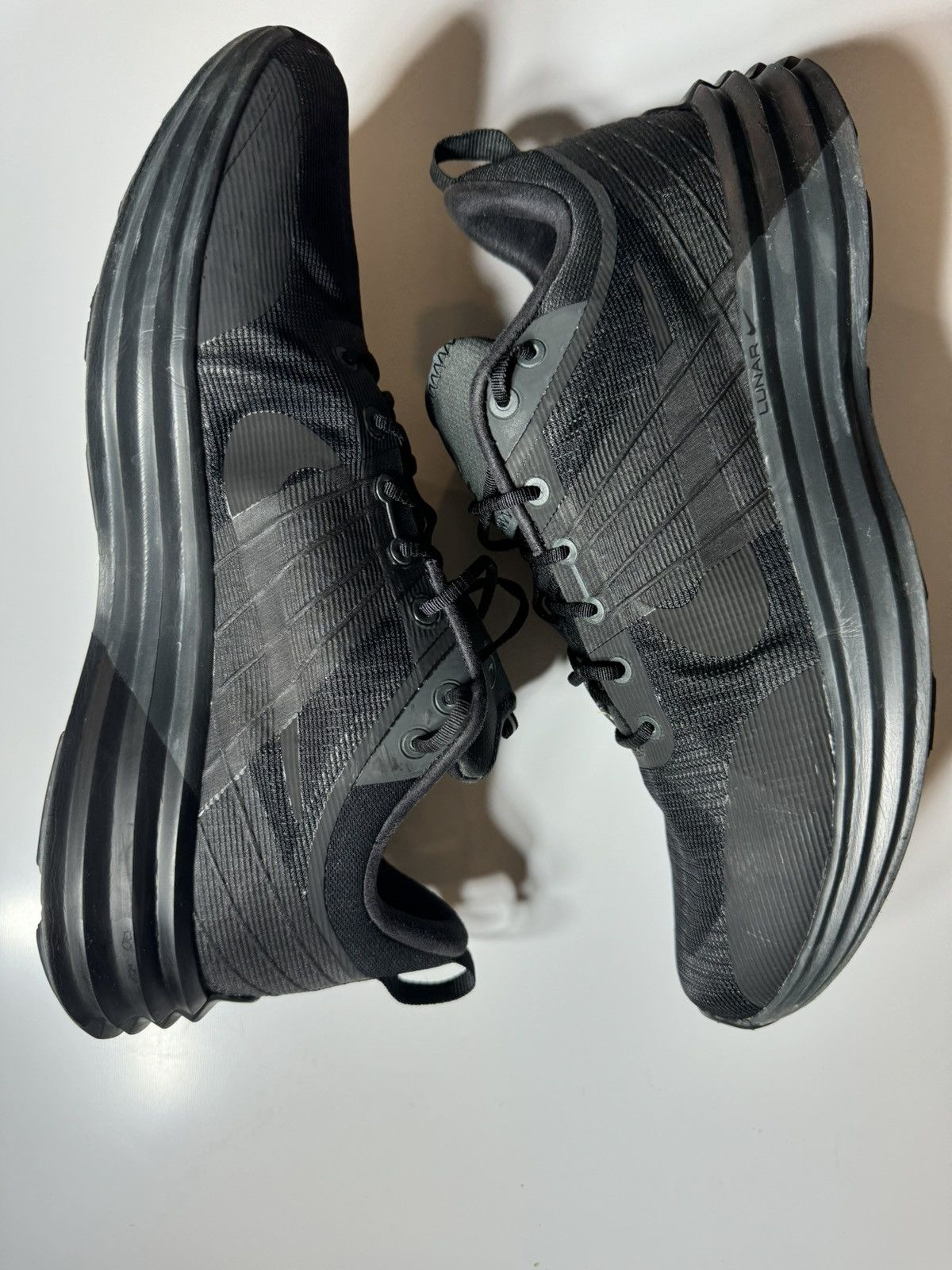 Nike ❌NIKE LUNAR ROAM 11.5❌ Size US 11.5 / EU 44-45 - 1 Thumbnail