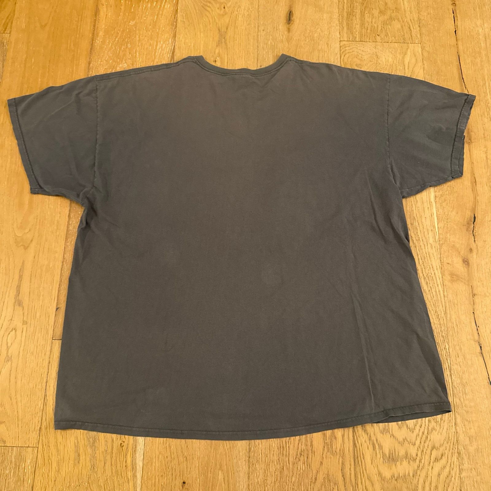 Fruit Of The Loom Vintage 2000s Wolf Full Graphic T-Shirt – Size XL Size US XL / EU 56 / 4 - 4 Thumbnail