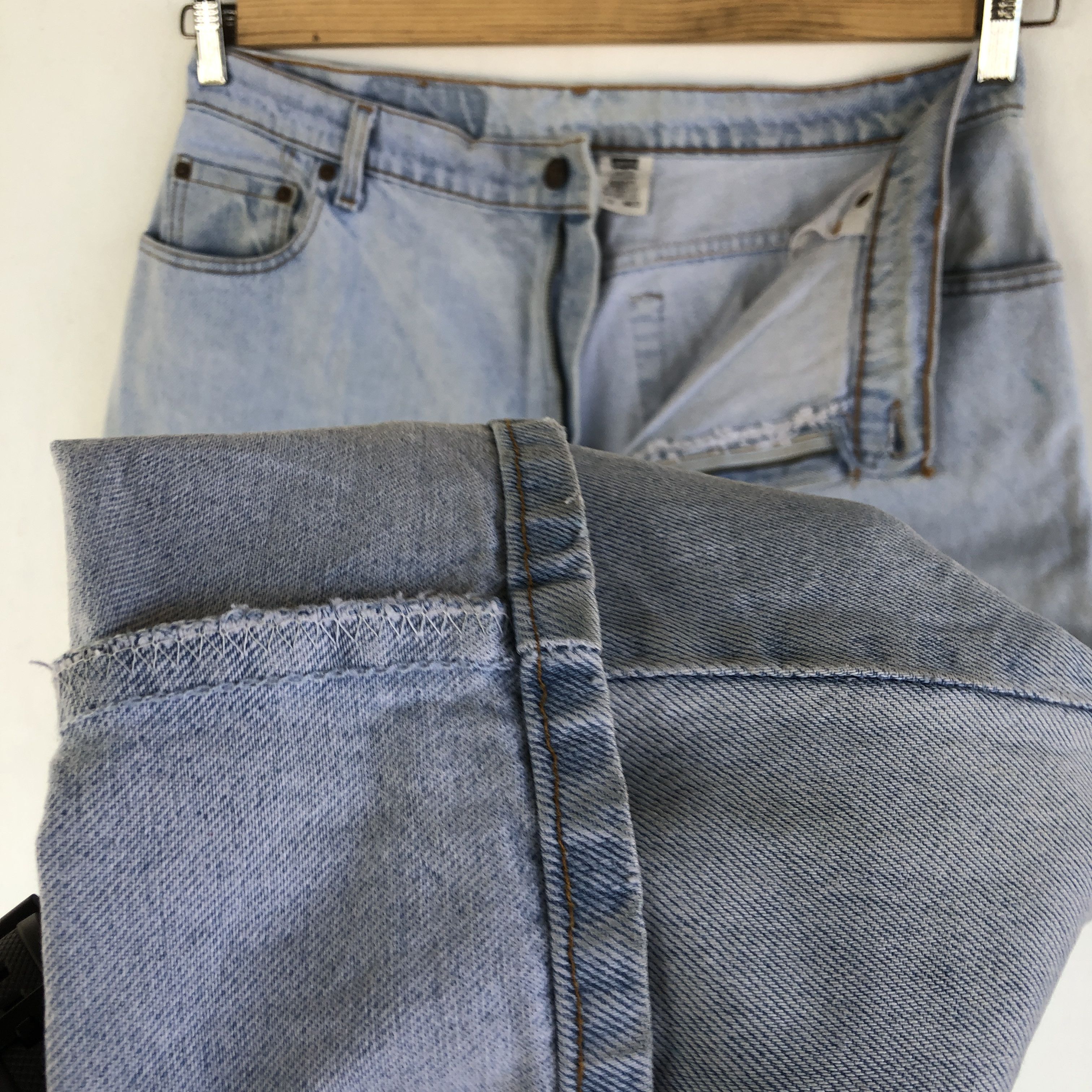 Levi's Vintage Levis 551 Jeans Light Wash Sun Faded Levis Denim Size US 36 / EU 52 - 8 Thumbnail