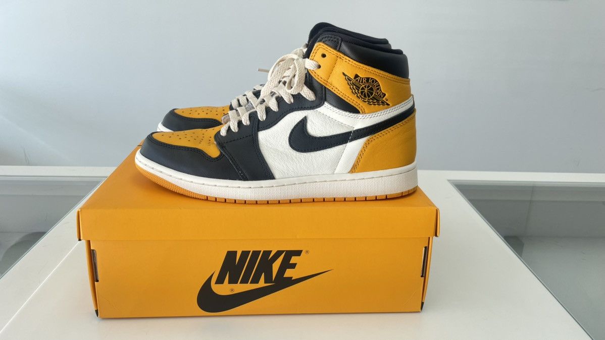 Jordan Brand Jordan 1 Retro High “TAXI” Size US 9 / EU 42 - 1 Thumbnail