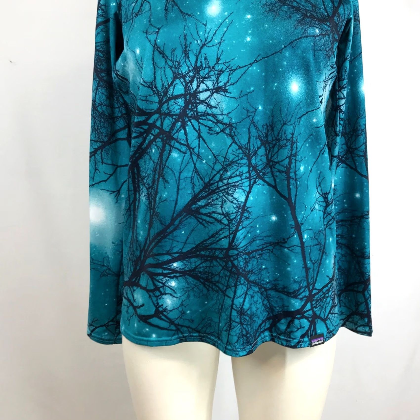 Patagonia VINTAGE Capilene Daily Baselayer Women S Teal Blue Winter Trees Starry Night Size ONE SIZE - 3 Thumbnail