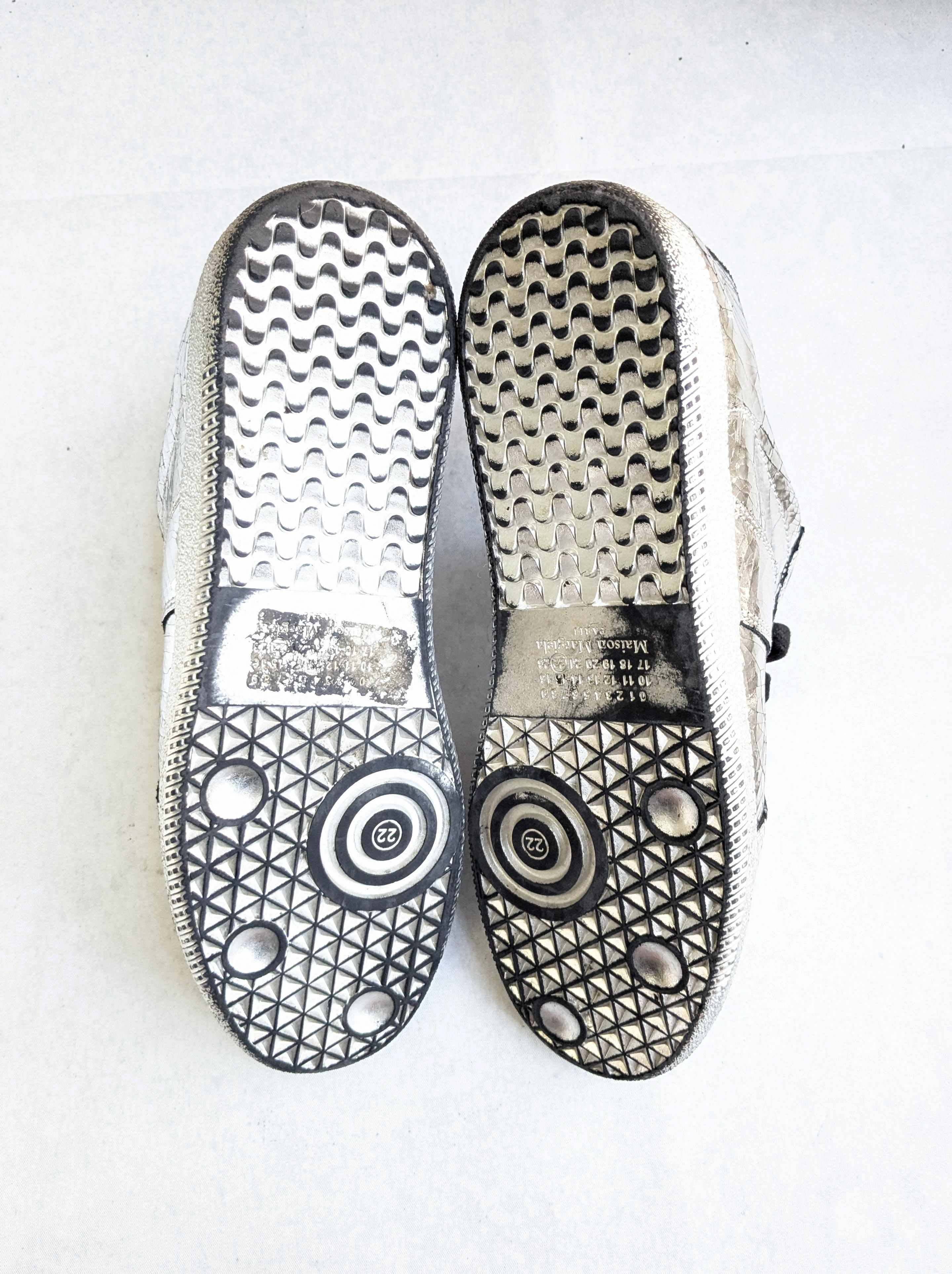 Maison Margiela Maison Margiela Replica GAT Silver Black Cracked 9 42 Size US 9 / EU 42 - 18 Thumbnail