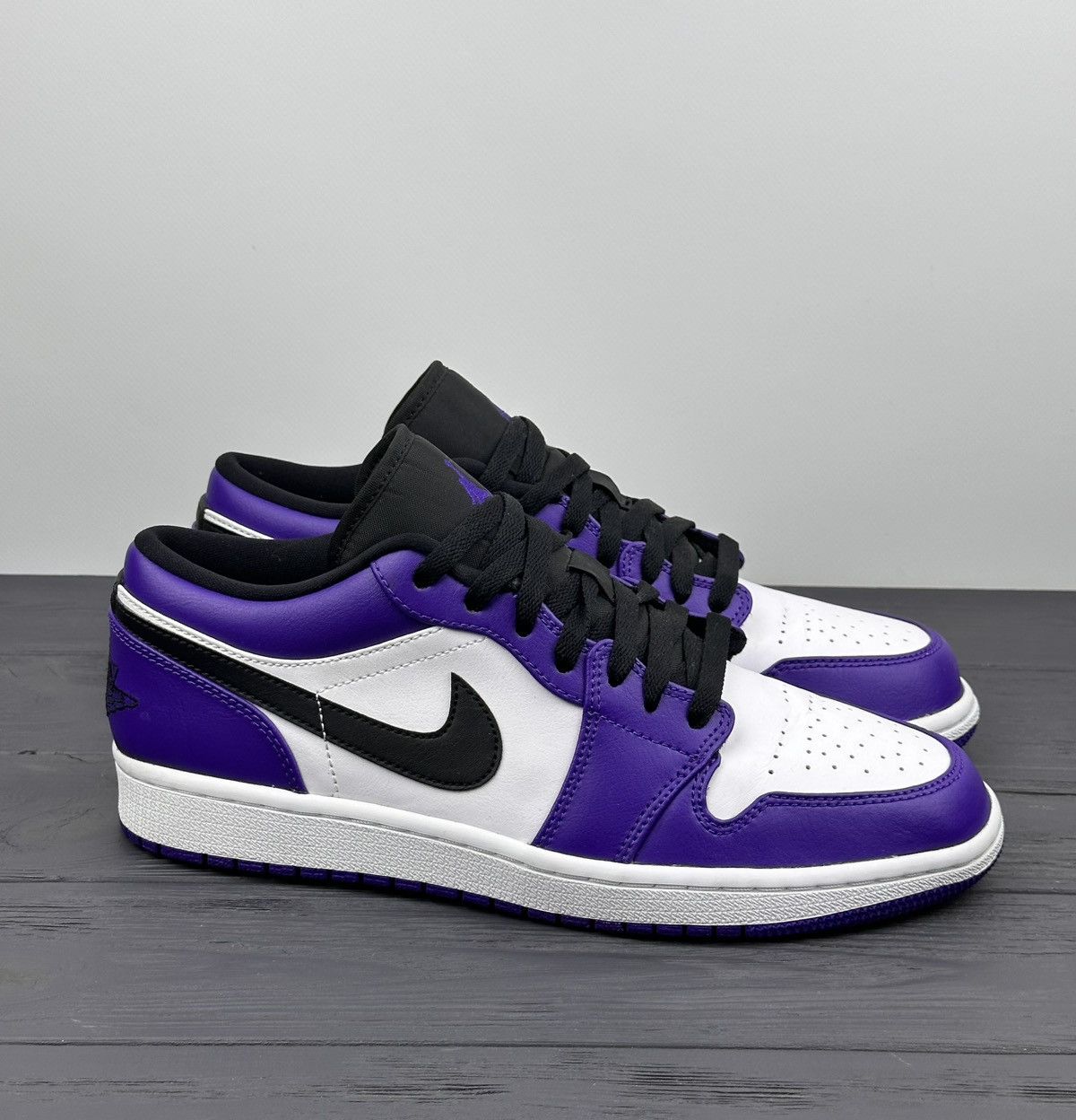 Nike Nike Air Jordan 1 Low Leather Court Purple White Black Sz 9 Size US 9 / EU 42 - 2 Thumbnail