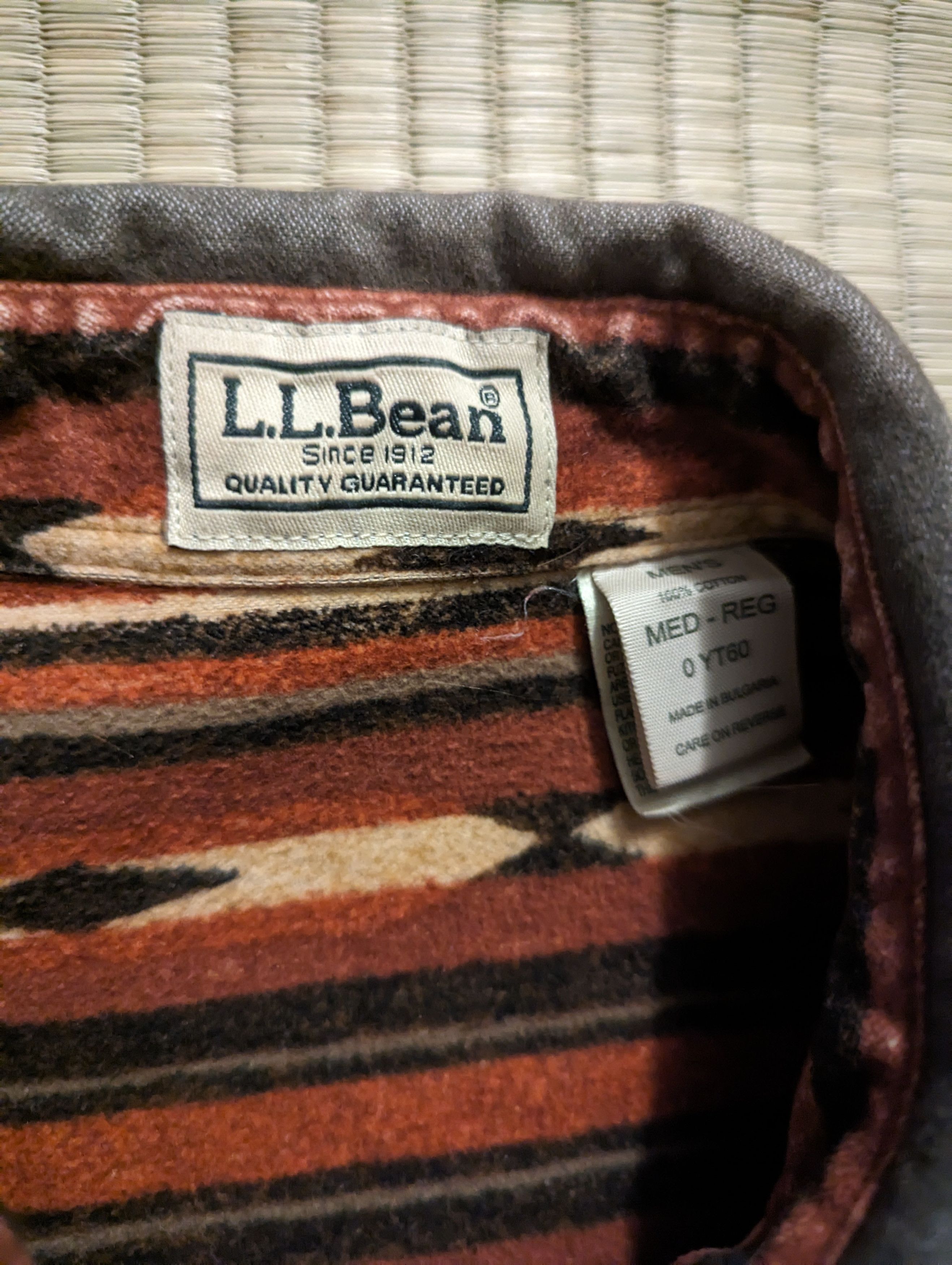 L.L. Bean L.L. Bean Aztec Flannel Lined Shirt Jacket Made in Bulgaria Size US M / EU 48-50 / 2 - 3 Thumbnail