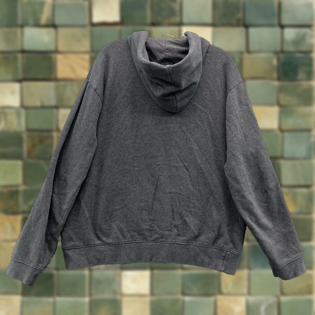 Gap VINTAGE Gap Hoodie Large Gray Sportswear Retro Academia Surf Skateboard Y2k 90's Preppy Shirt Mens Lace? Size US L / EU 52-54 / 3 - 1 Thumbnail