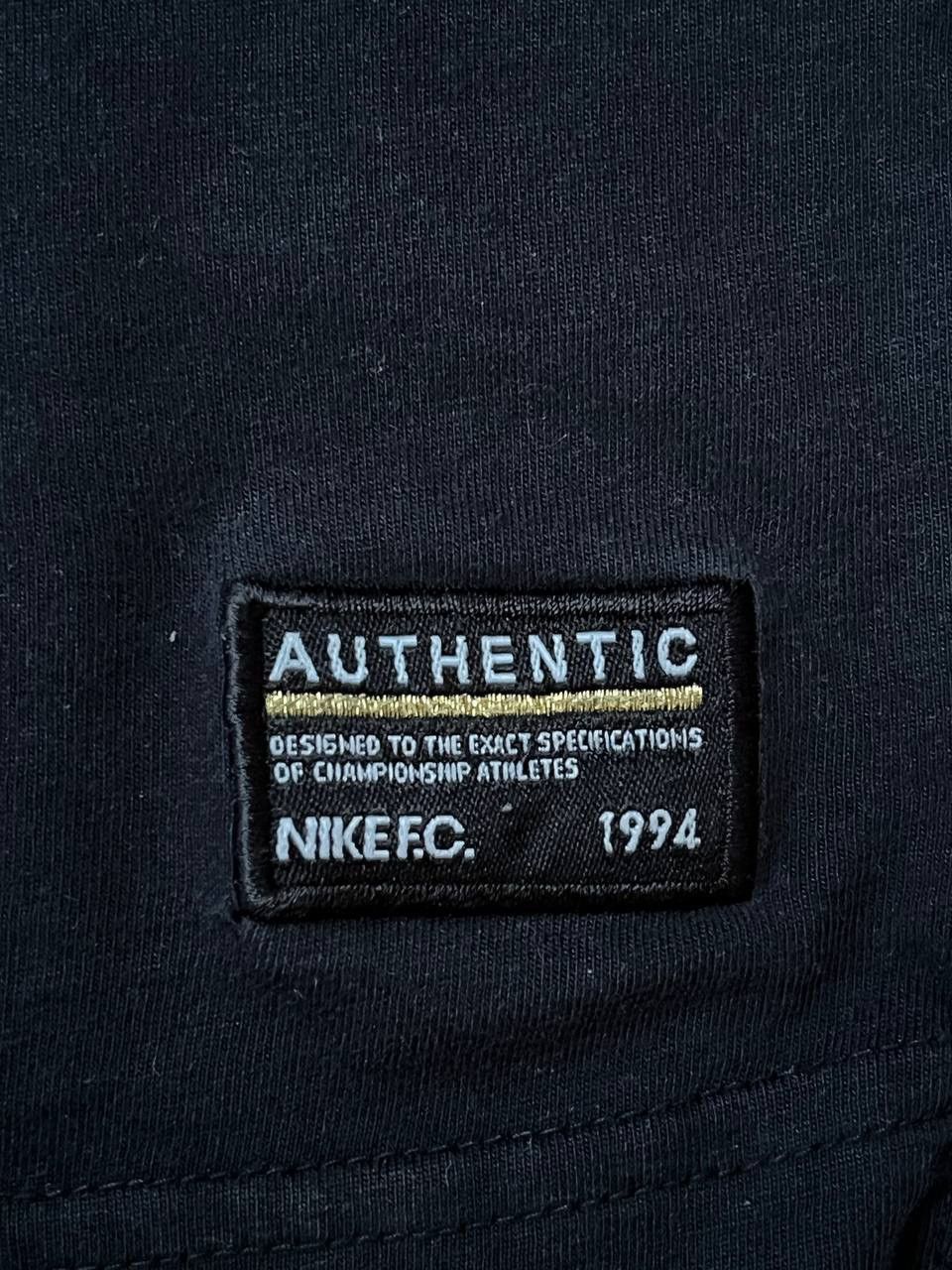 Nike Nike F.C. logo tee Size US L / EU 52-54 / 3 - 5 Thumbnail