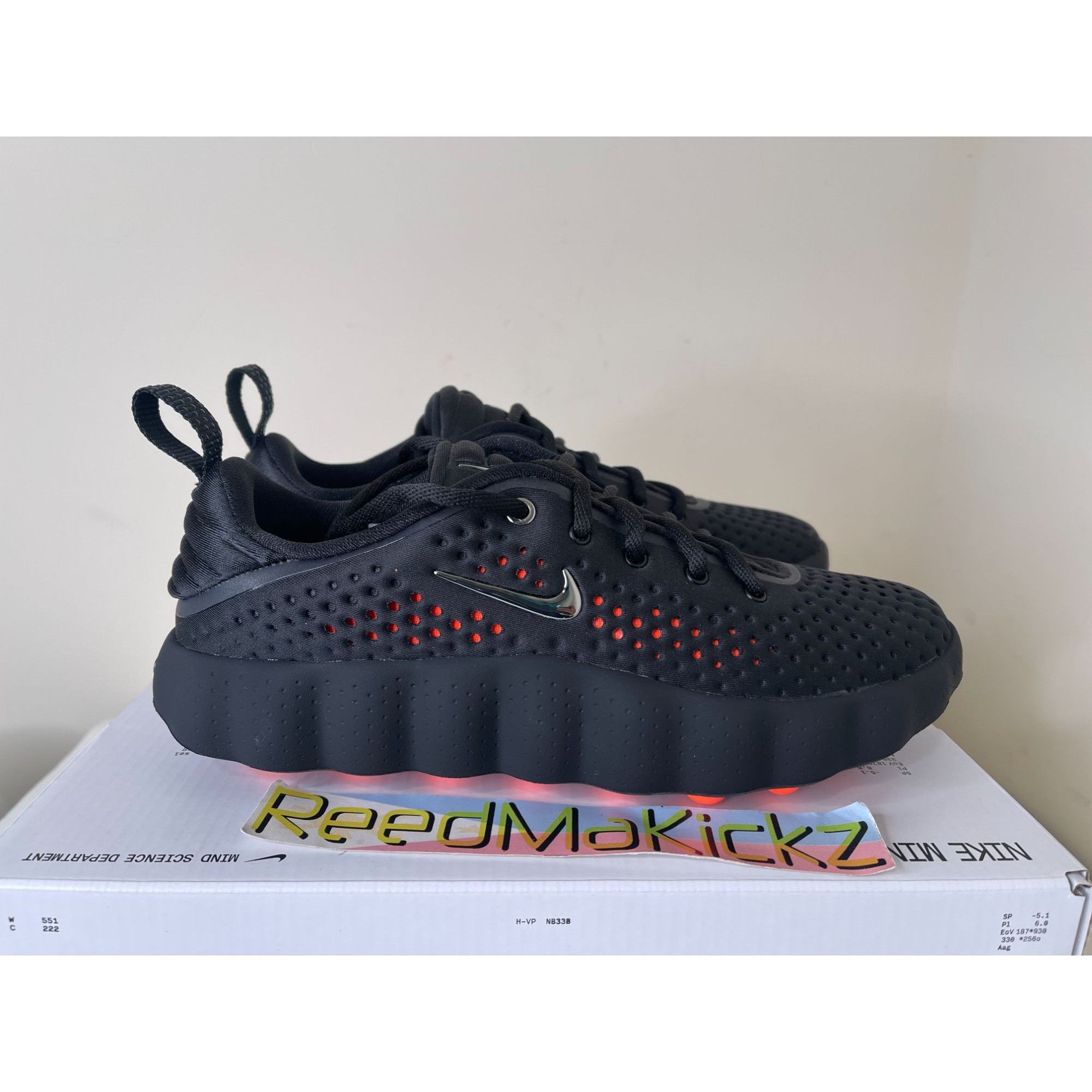 Nike Nike Mind 002 Black Chrome Crimson Womens 8us Size US 8 / IT 38 - 2 Thumbnail